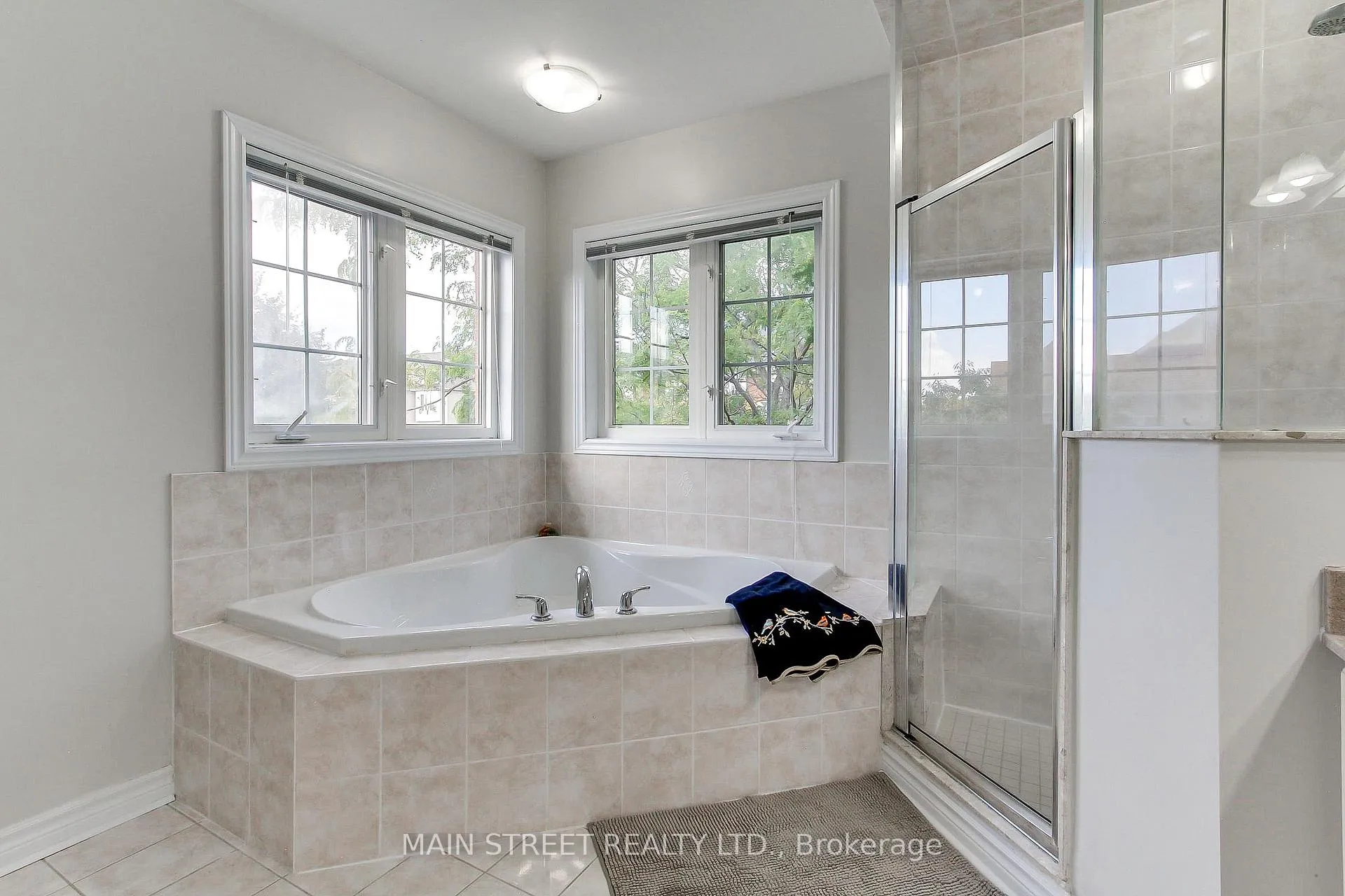 Photo 23 of 30 Conover Avenue, Aurora, Bayview Northeast — HOMEH