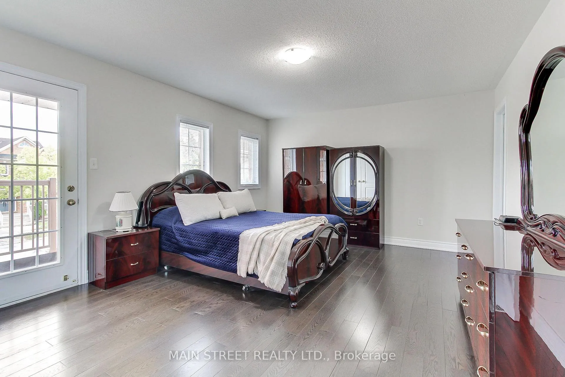 Photo 24 of 30 Conover Avenue, Aurora, Bayview Northeast — HOMEH
