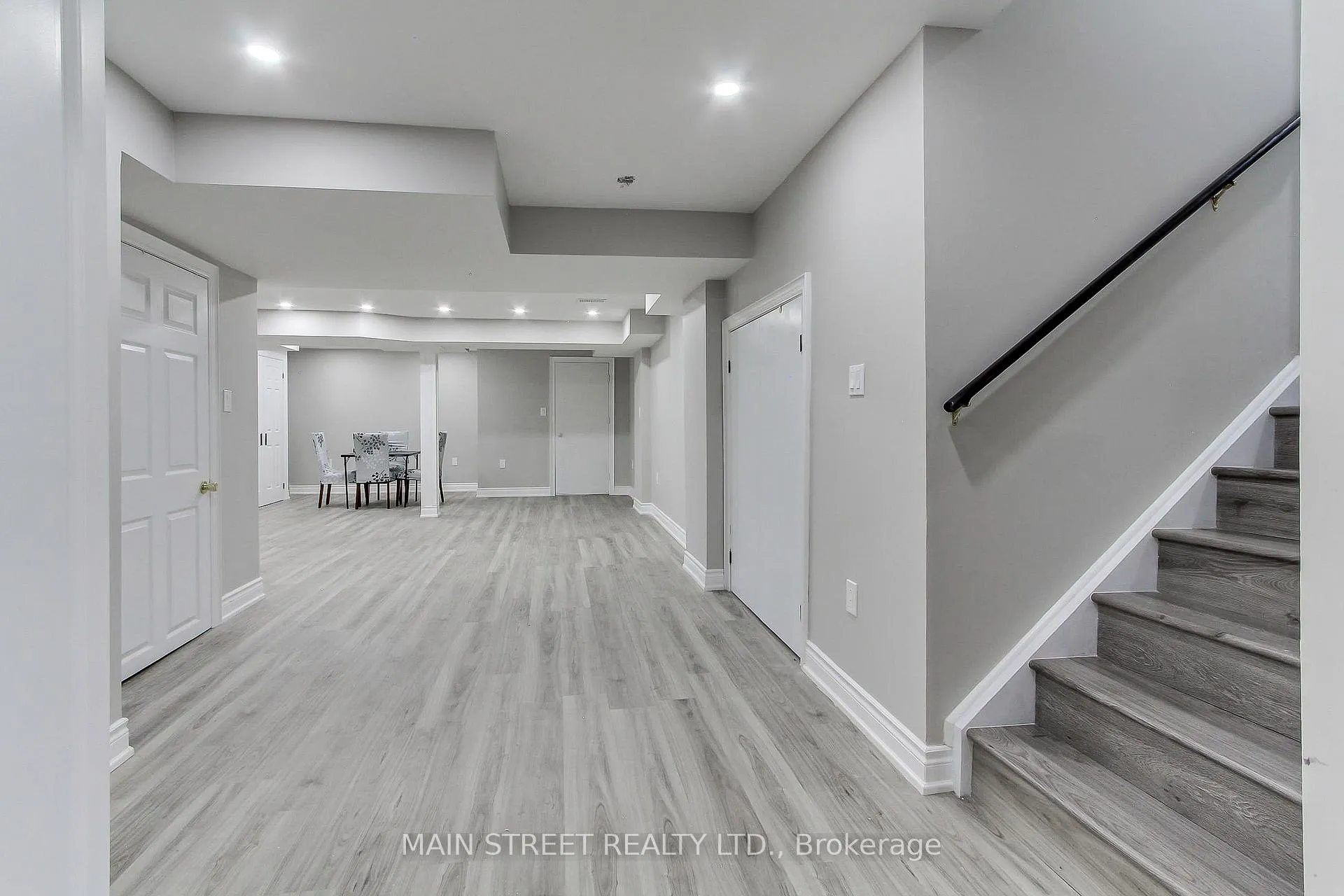 Photo 32 of 30 Conover Avenue, Aurora, Bayview Northeast — HOMEH