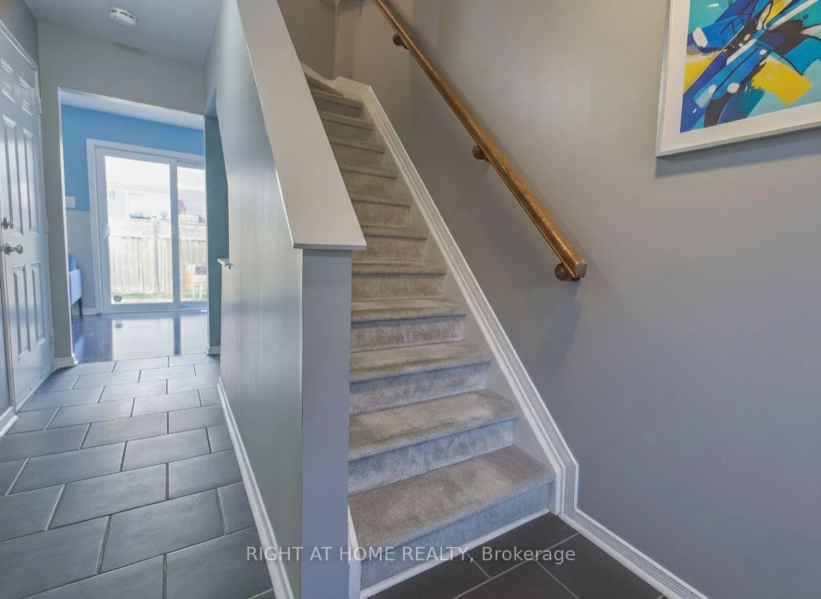 Photo 18 of 773 Cobble Hill Drive, Ottawa, Barrhaven - Cedargrove/Fraserdale — HOMEH