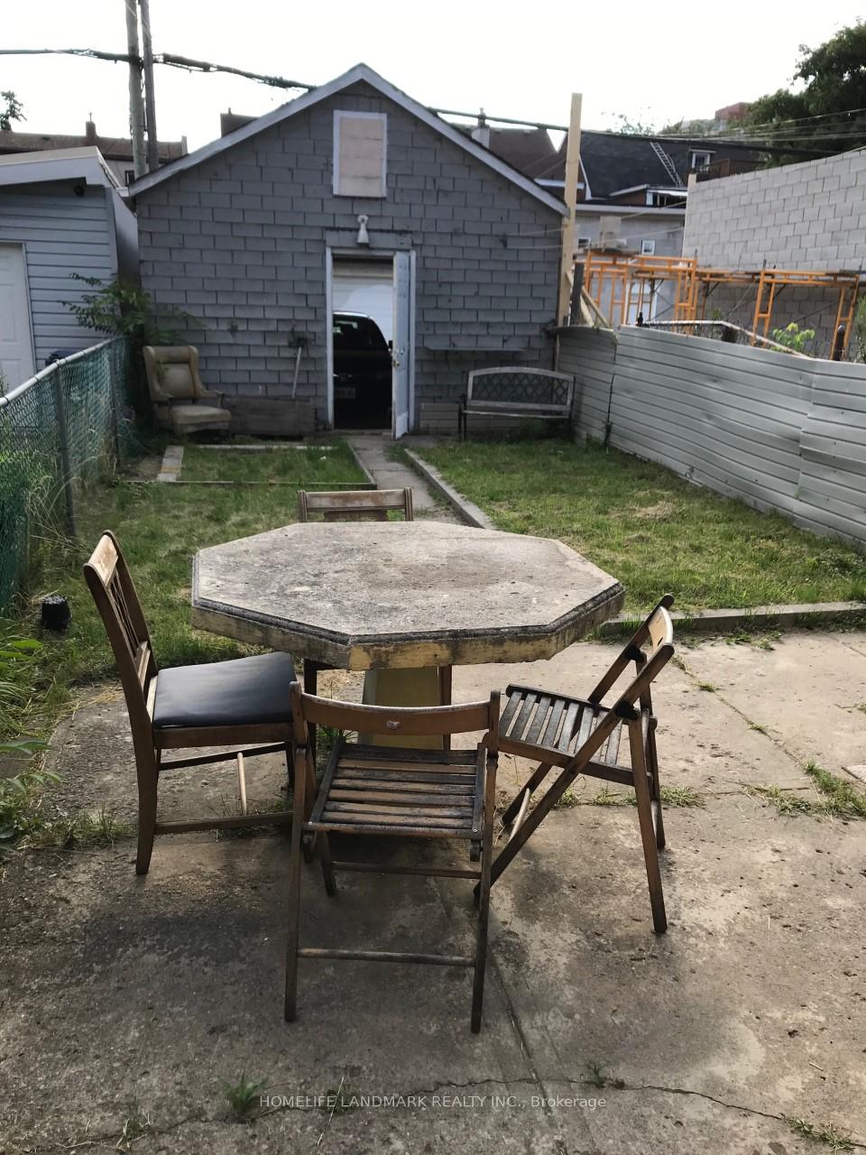 Photo 9 of Unit Main, 466 Lansdowne Avenue, Toronto, Dufferin Grove — HOMEH