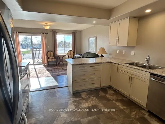 Photo 2 of 5 Ridgeway Place, Belleville, Belleville Ward — HOMEH