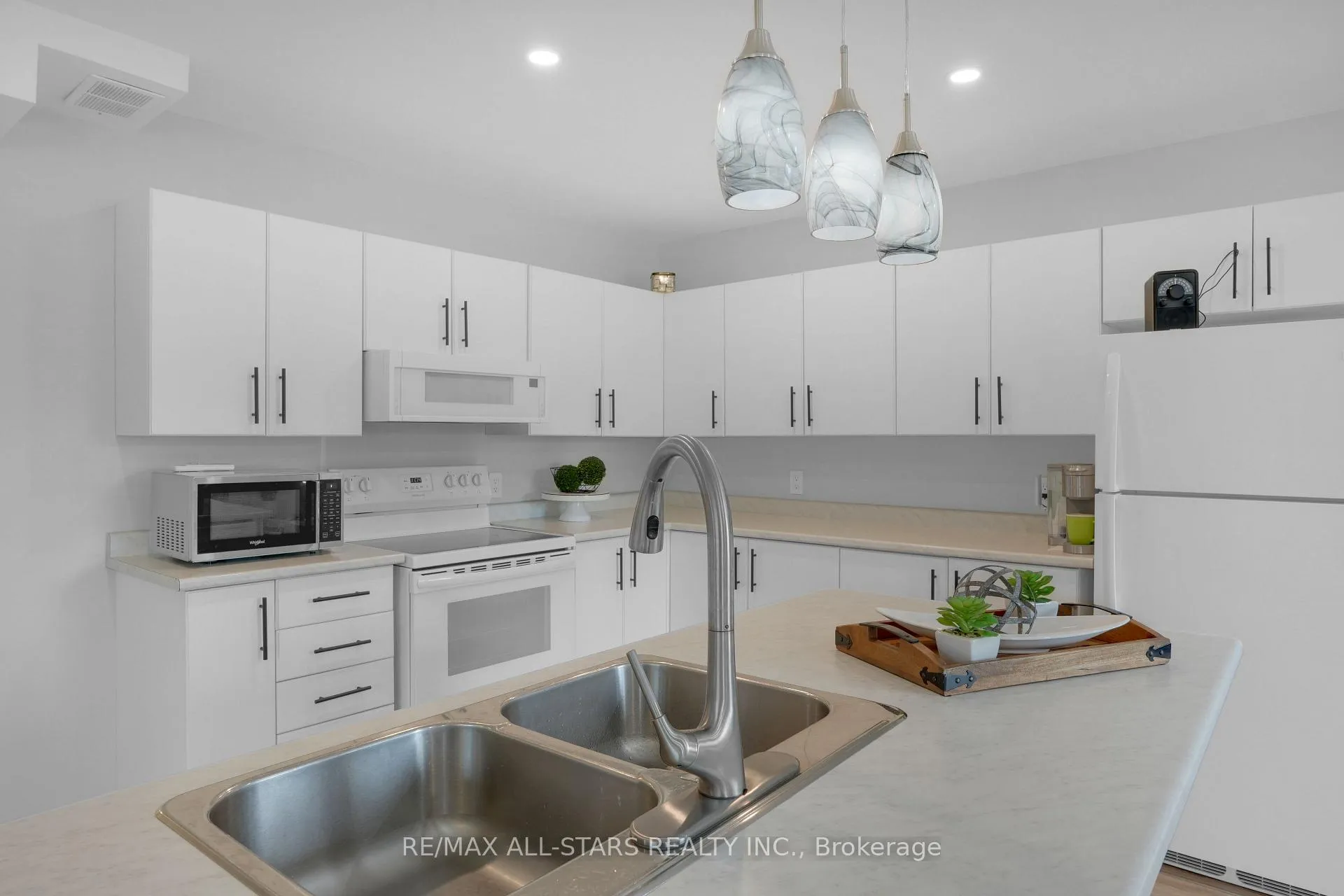 Photo 123 of 132 Newkirk Boulevard, Bancroft, Bancroft Ward — HOMEH