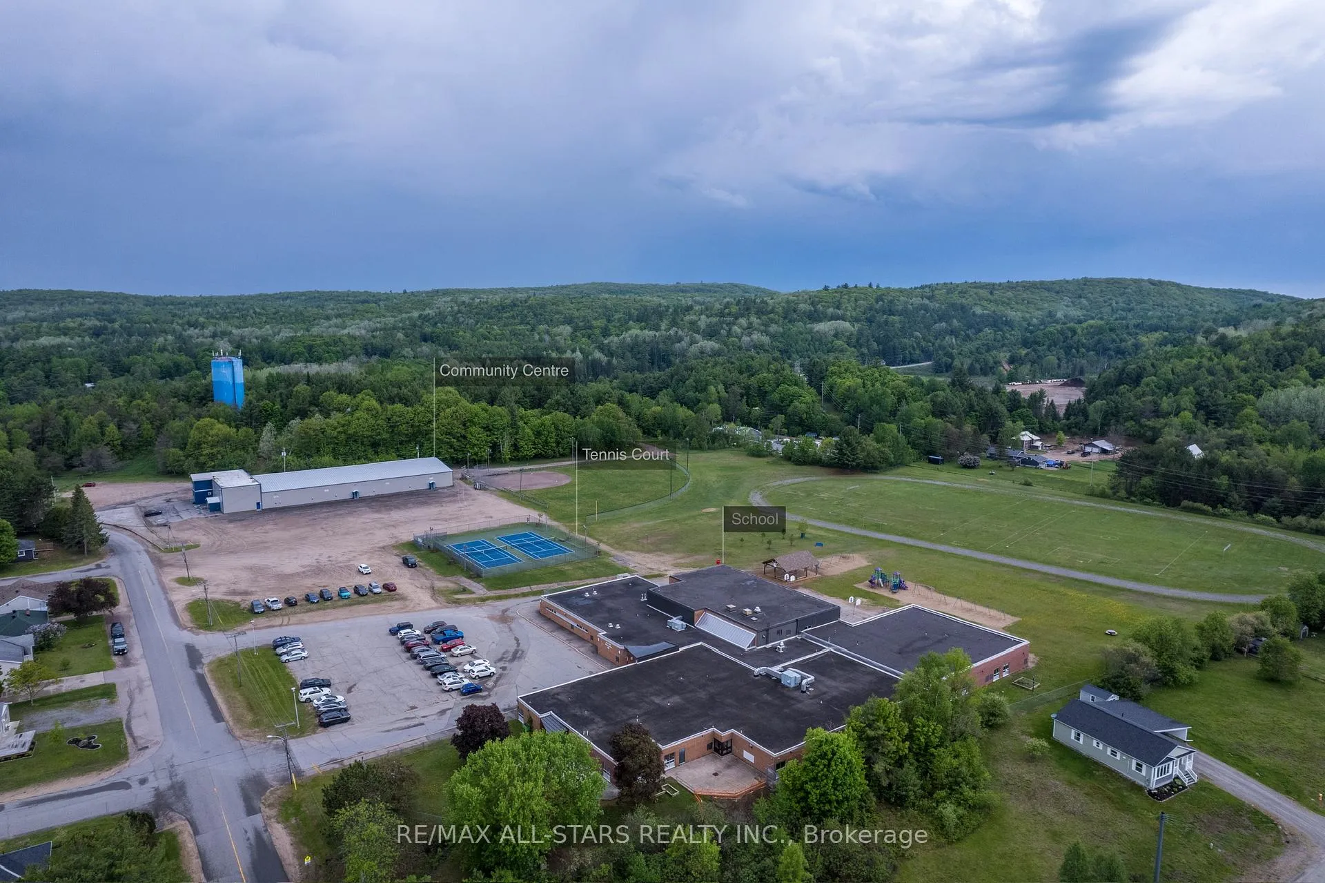 Photo 150 of 132 Newkirk Boulevard, Bancroft, Bancroft Ward — HOMEH
