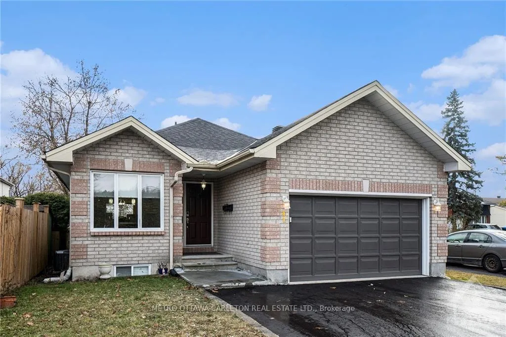 Photo 17 of 41 Red Maple Crescent, Ottawa, Blackburn Hamlet — HOMEH