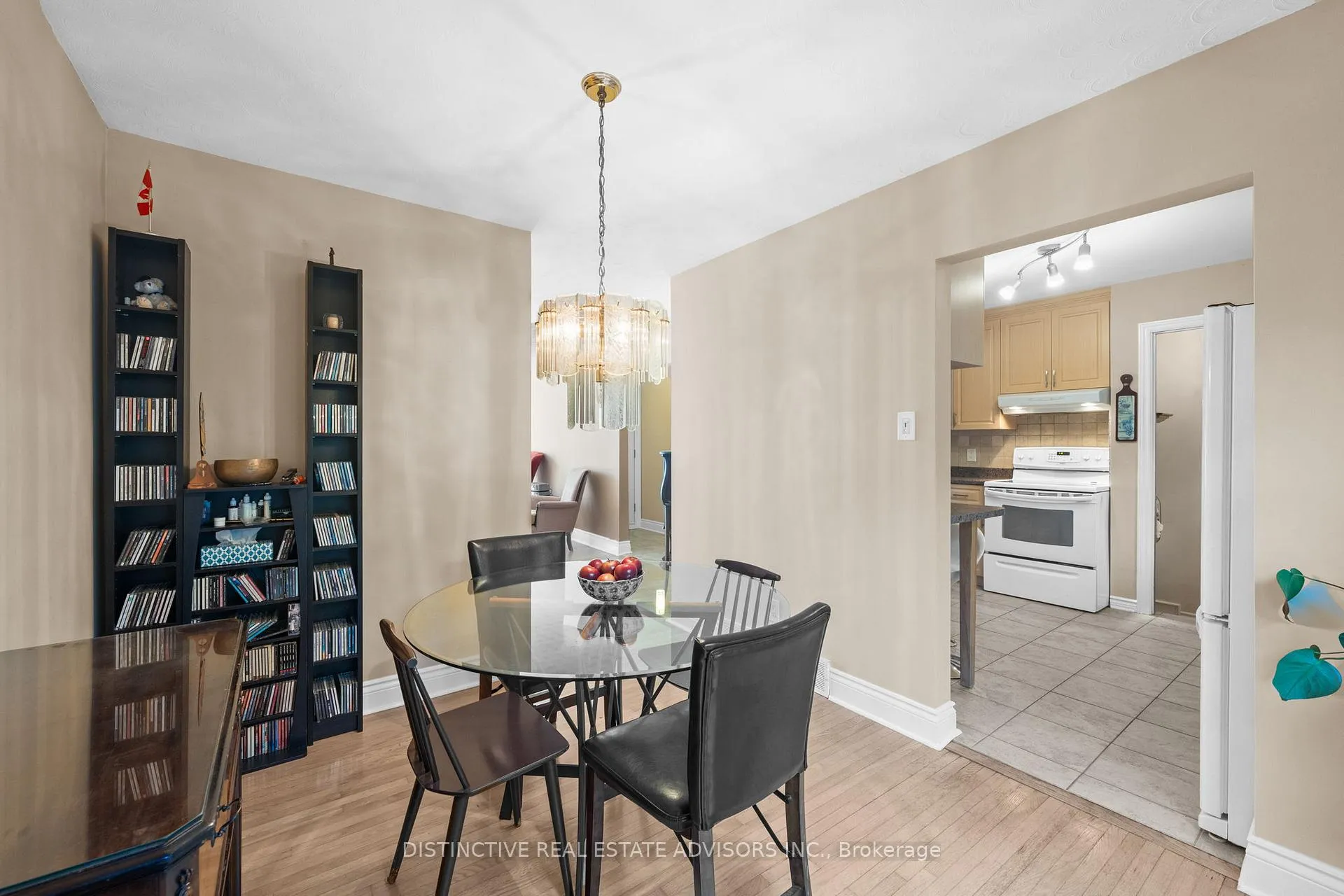 Photo 63 of 589 Noble Crescent, Ottawa, Riverside Park South — HOMEH