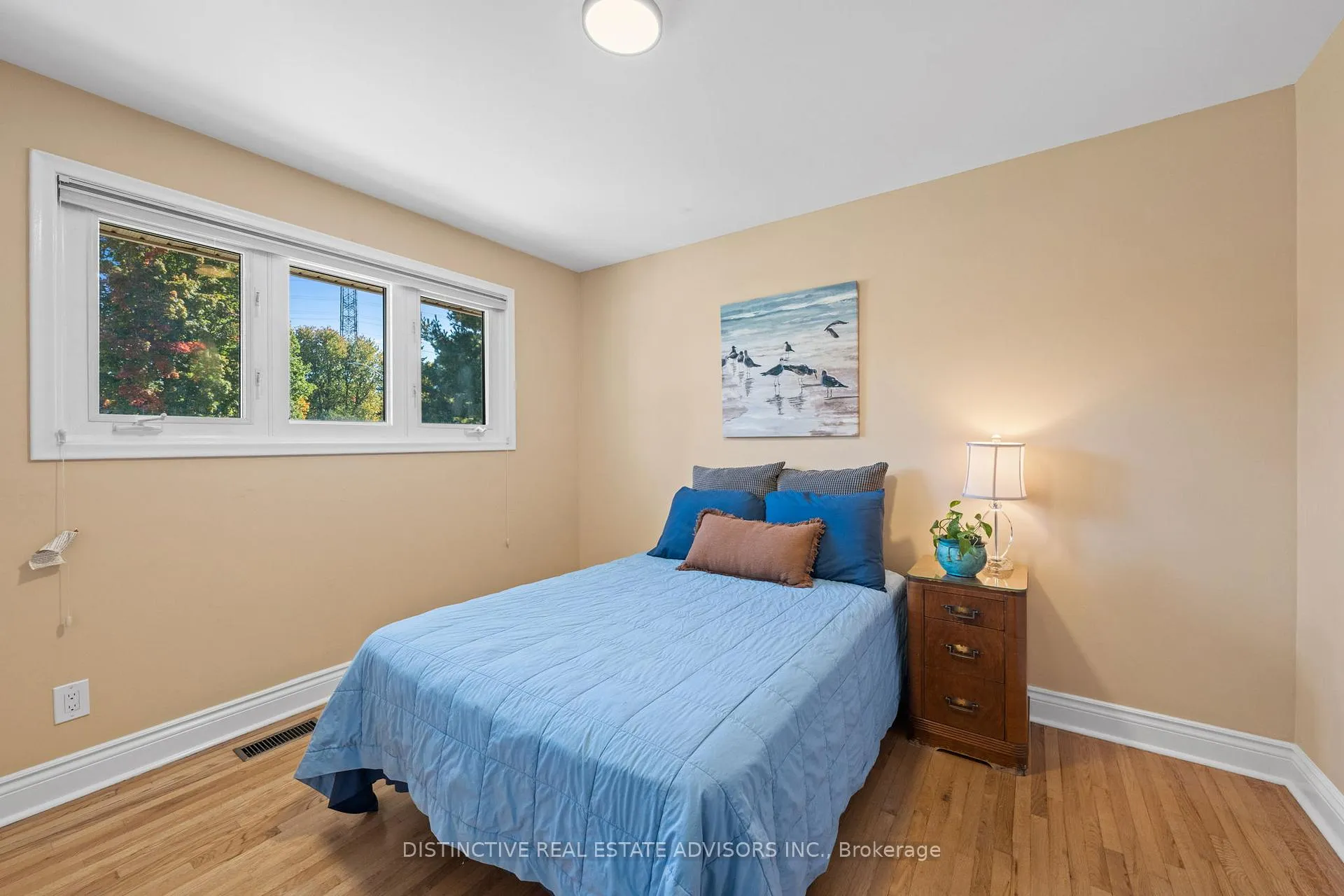 Photo 156 of 589 Noble Crescent, Ottawa, Riverside Park South — HOMEH