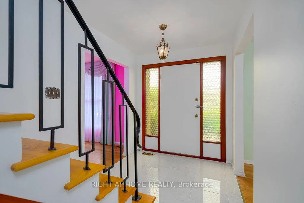 Photo 20 of 2194 Hamelin Crescent, Ottawa, Beacon Hill North — HOMEH
