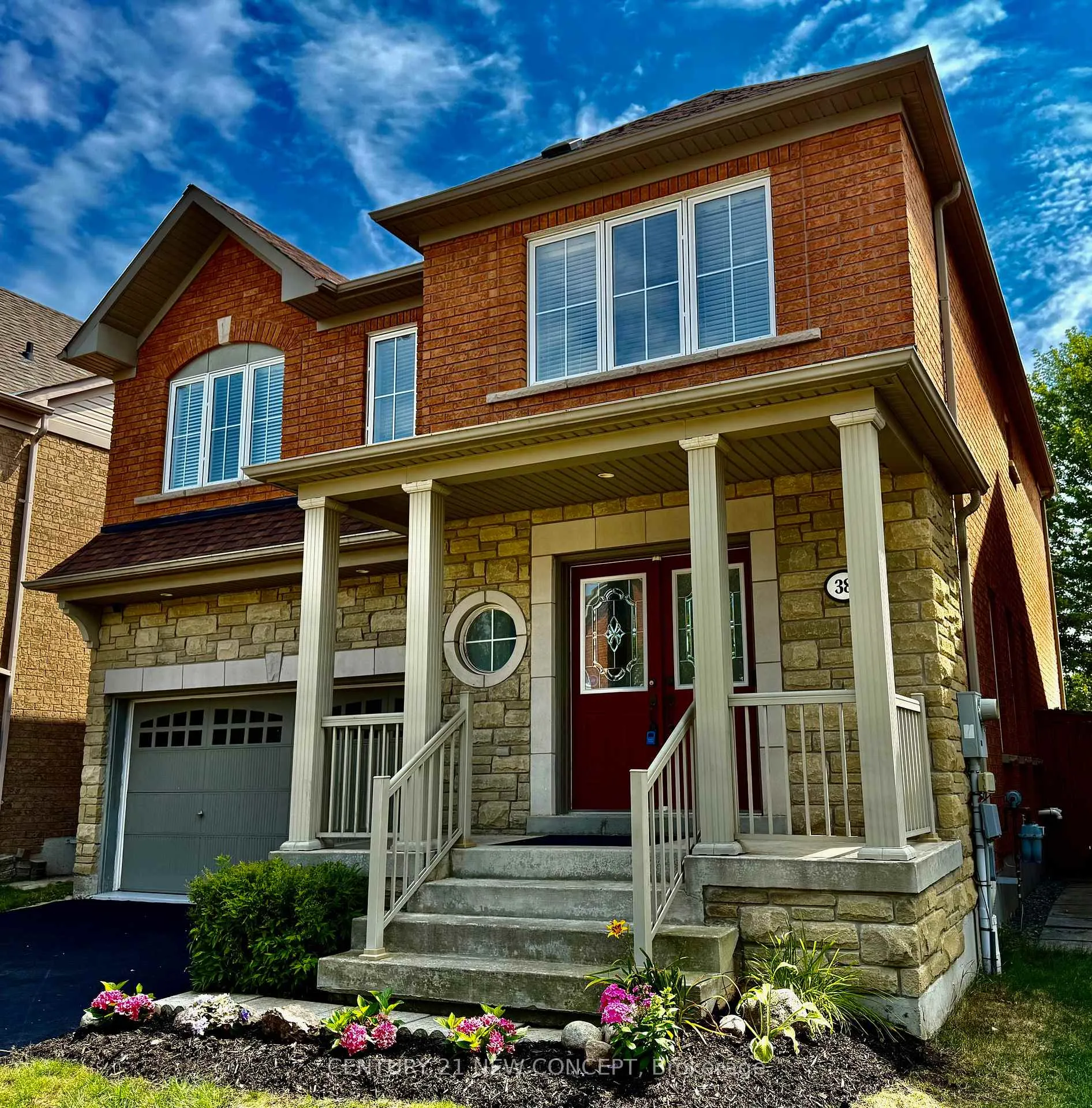 Photo 5 of 38 Ryder Crescent, Ajax, Northeast Ajax — HOMEH