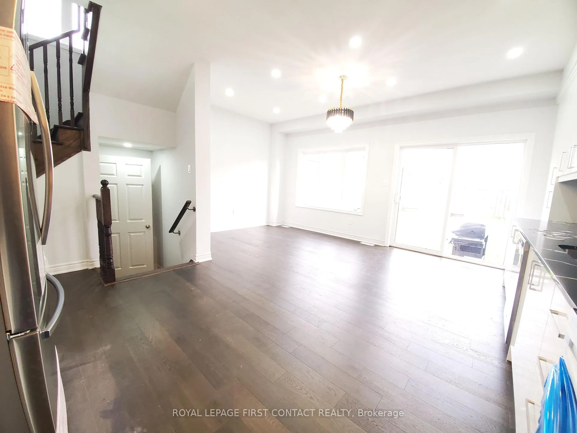 Photo 6 of 87 Pearcey Crescent, Barrie, Bayfield — HOMEH
