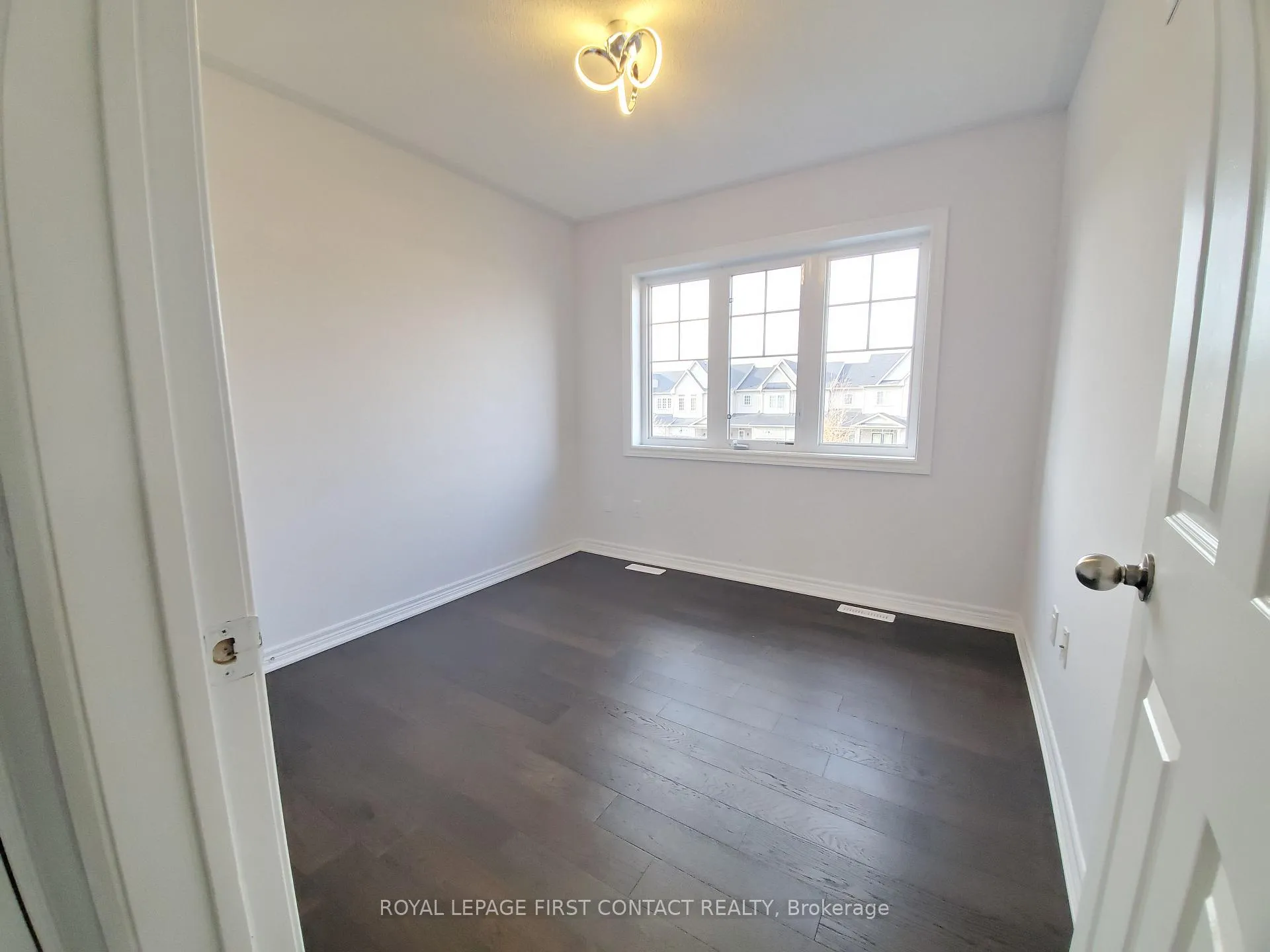 Photo 15 of 87 Pearcey Crescent, Barrie, Bayfield — HOMEH
