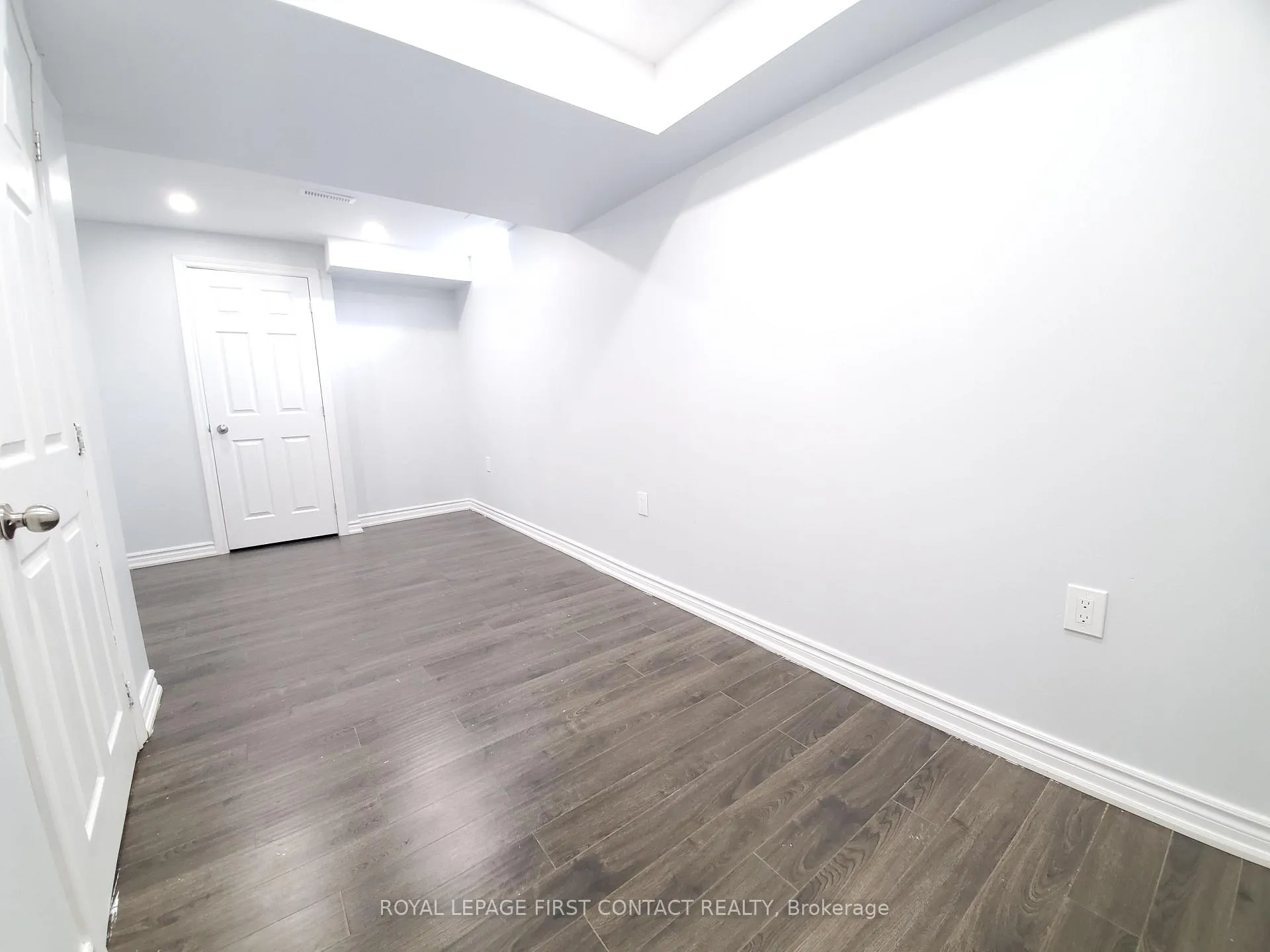 Photo 23 of 87 Pearcey Crescent, Barrie, Bayfield — HOMEH