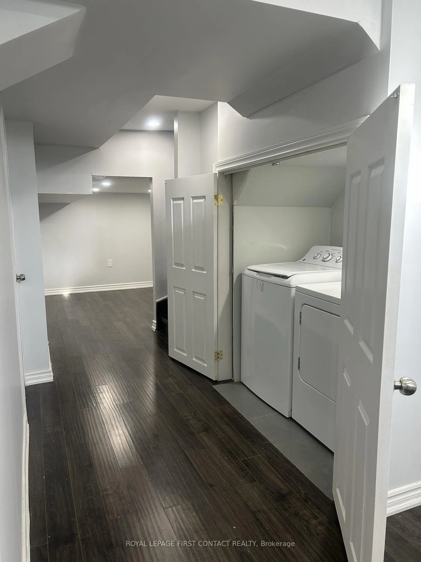 Photo 25 of 87 Pearcey Crescent, Barrie, Bayfield — HOMEH
