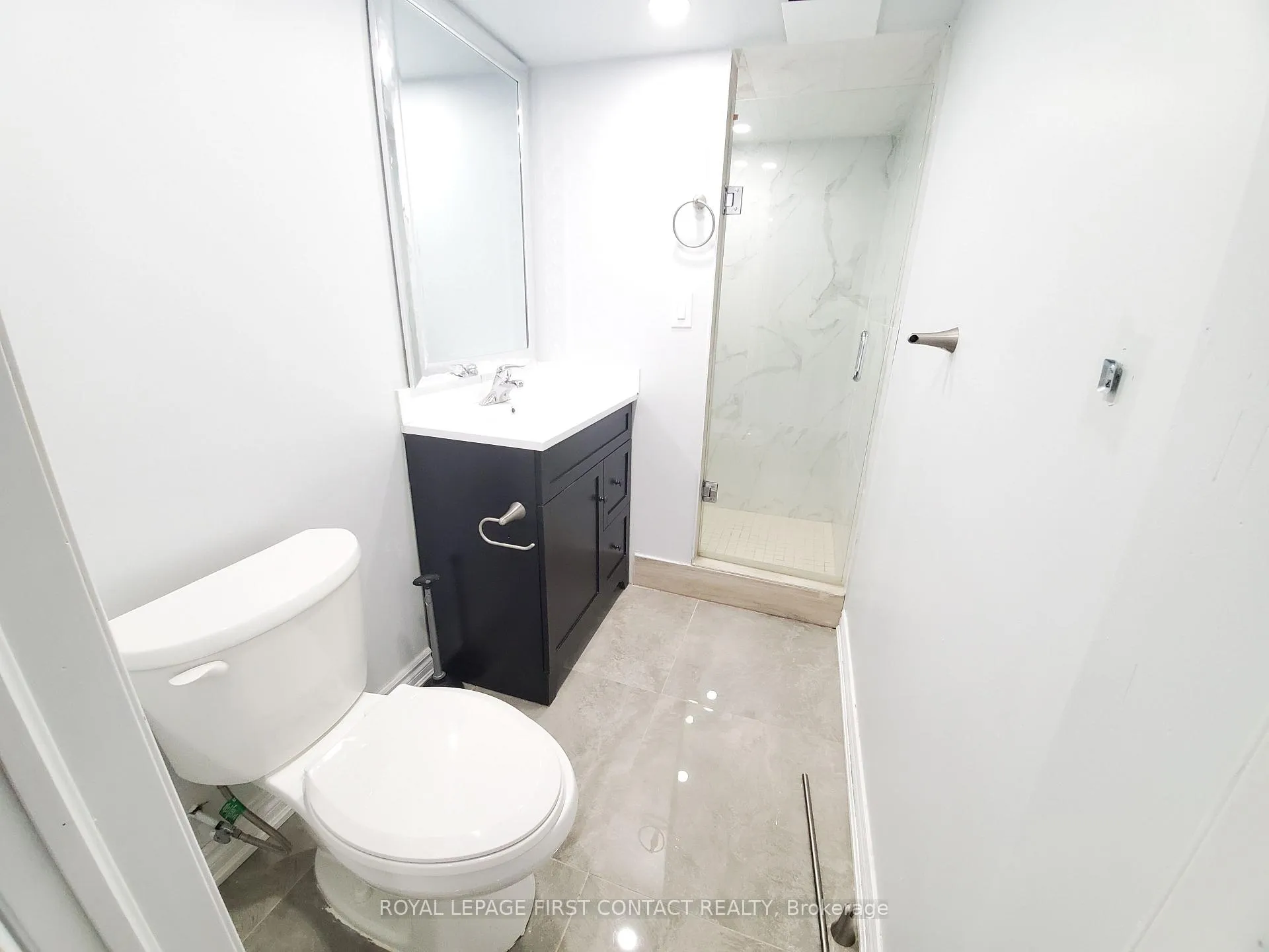Photo 27 of 87 Pearcey Crescent, Barrie, Bayfield — HOMEH