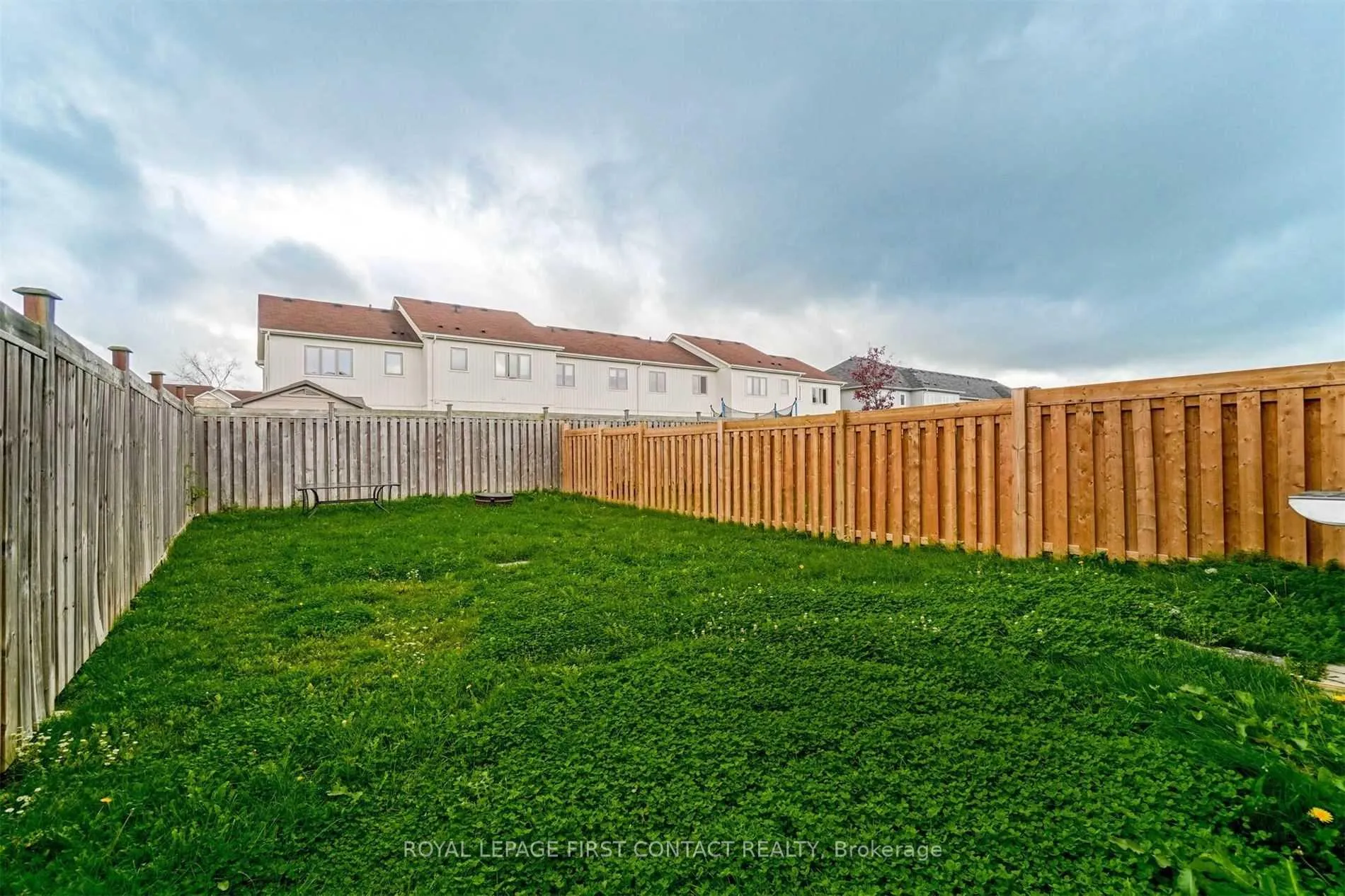 Photo 29 of 87 Pearcey Crescent, Barrie, Bayfield — HOMEH