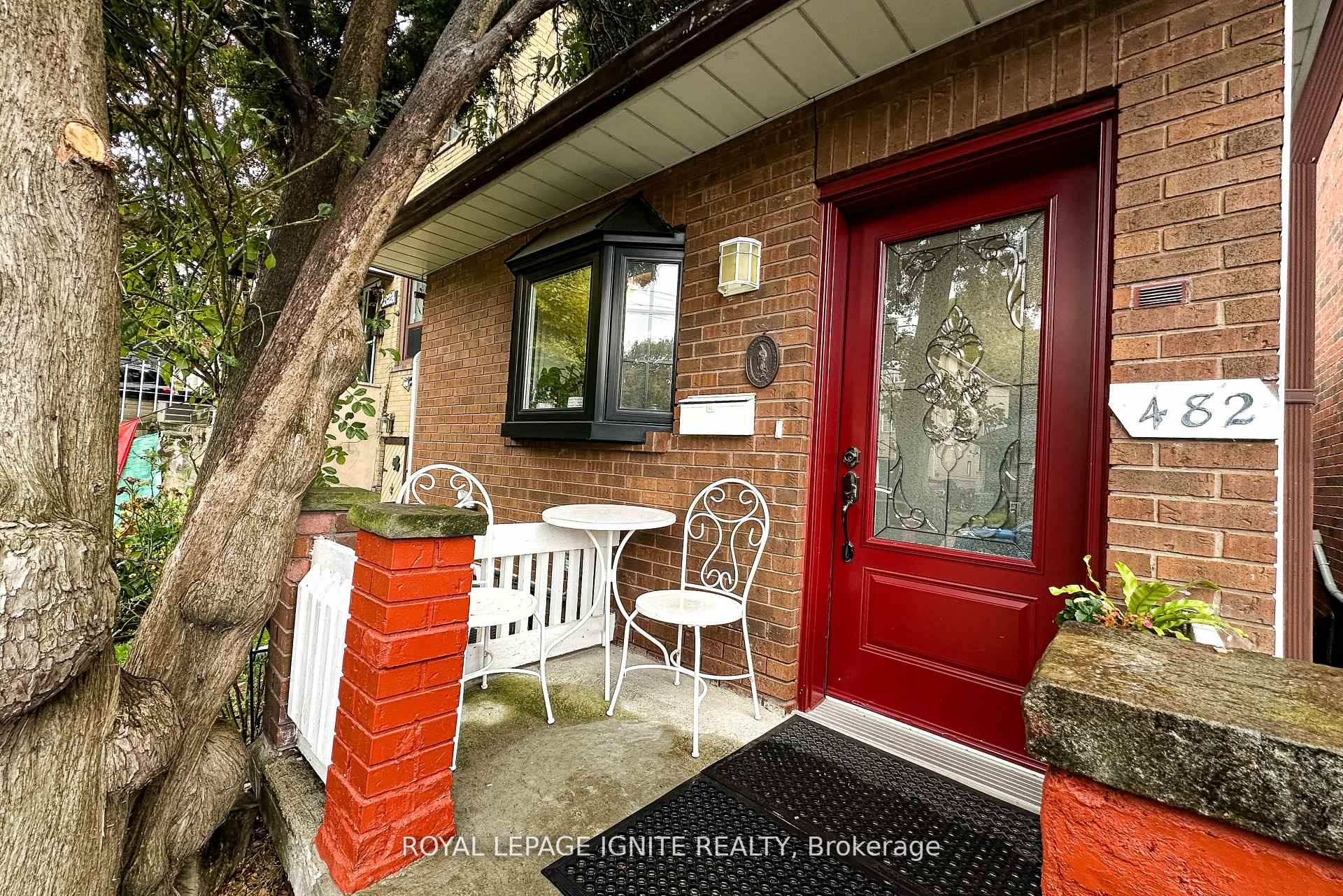 Front of 482 Mcroberts Avenue