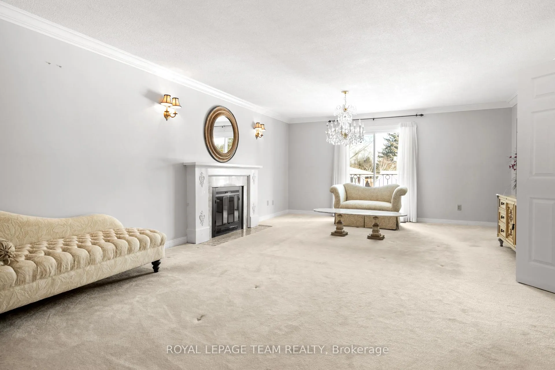 Photo 117 of 44 Sycamore Drive, Ottawa, Arbeatha Park — HOMEH