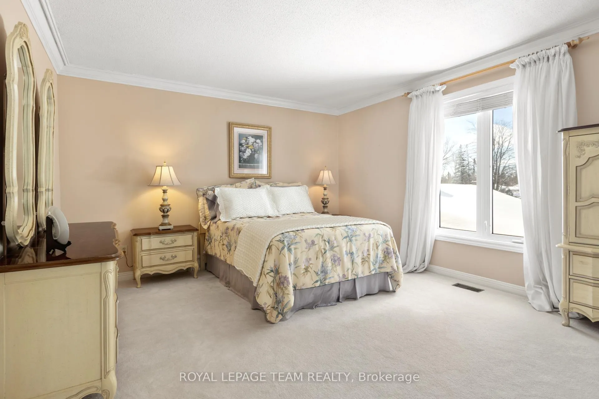 Photo 147 of 44 Sycamore Drive, Ottawa, Arbeatha Park — HOMEH