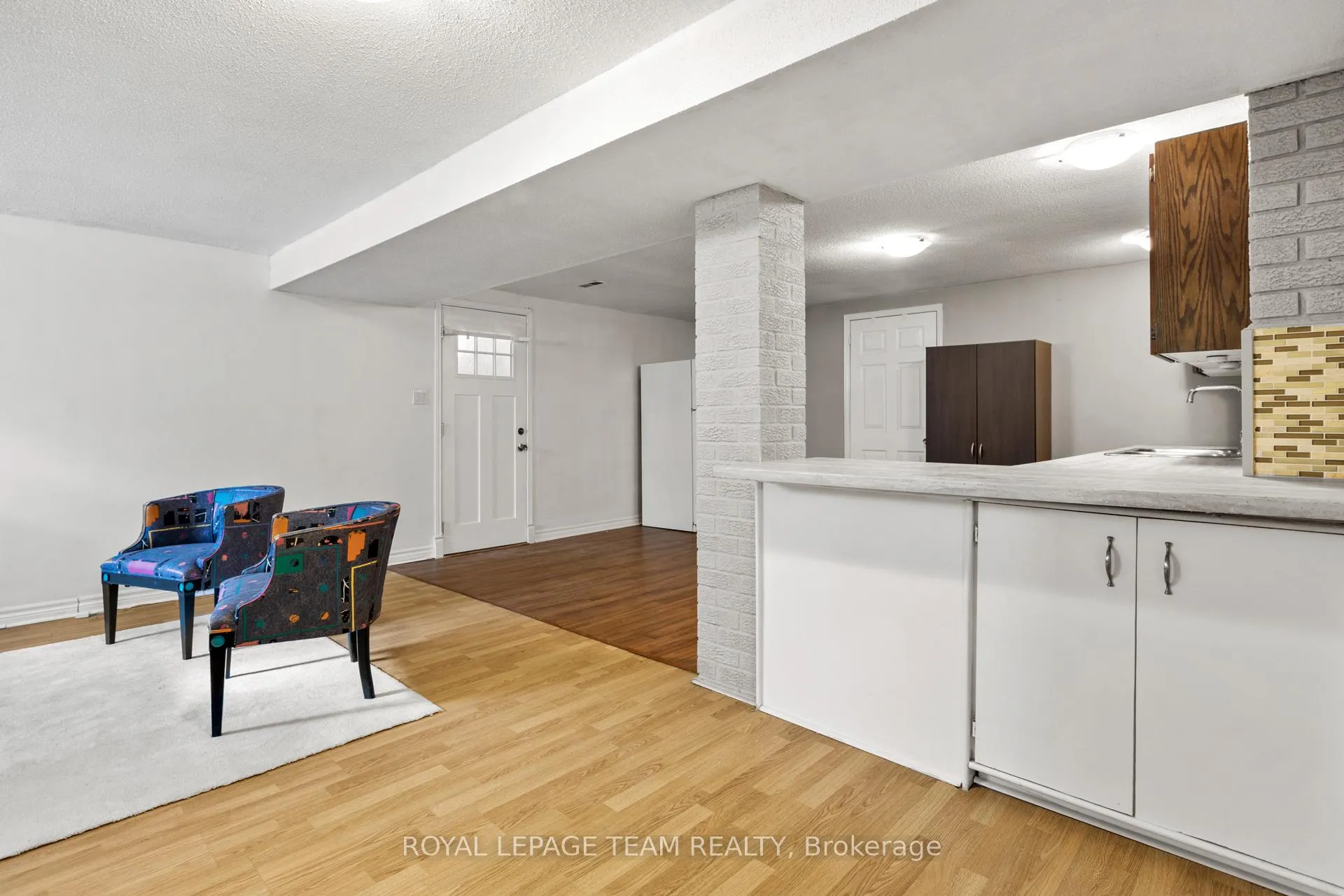 Photo 204 of 44 Sycamore Drive, Ottawa, Arbeatha Park — HOMEH