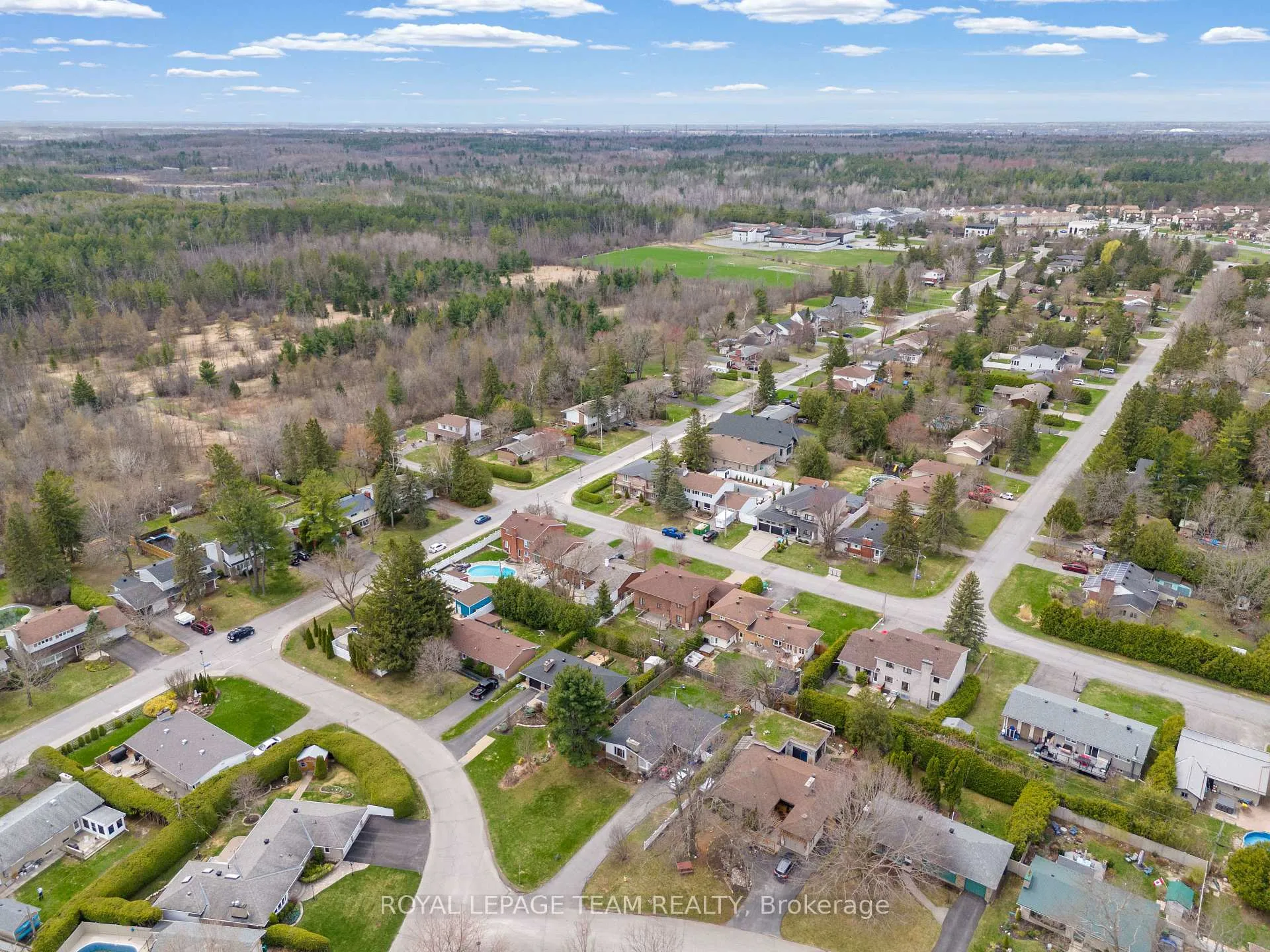 Photo 258 of 44 Sycamore Drive, Ottawa, Arbeatha Park — HOMEH