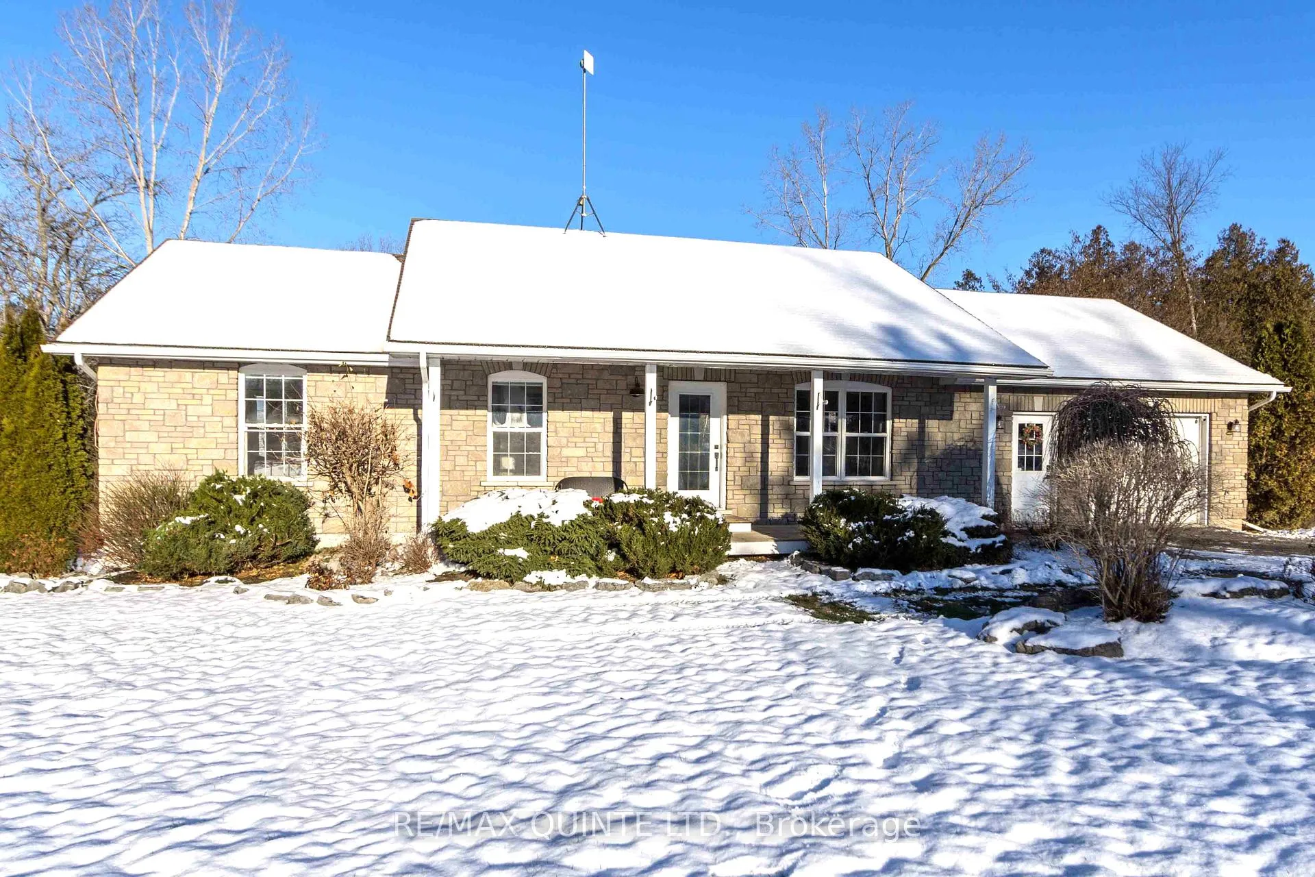 Front of 847 Thrasher Road