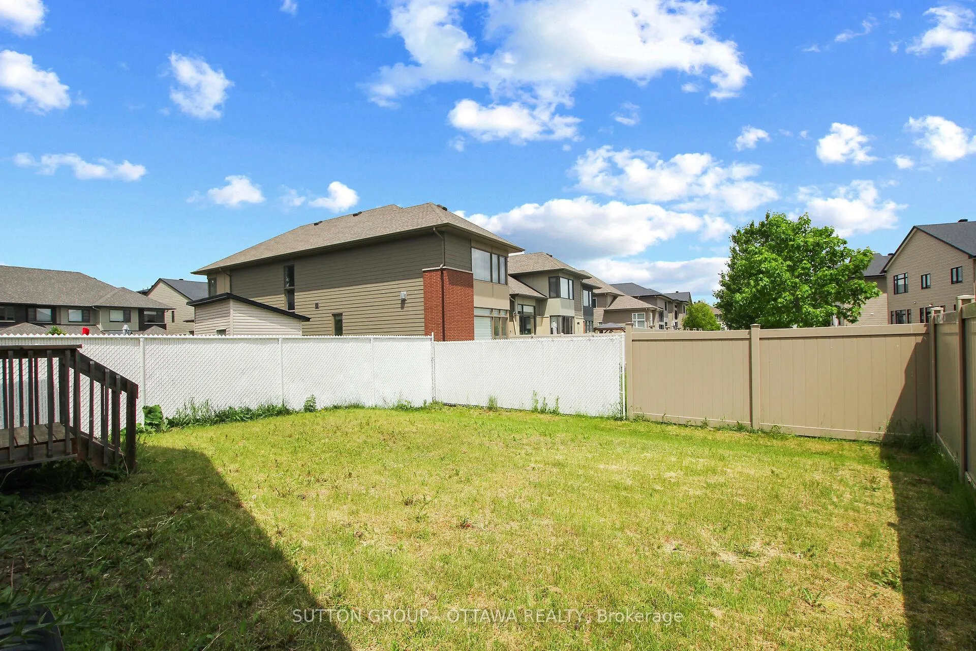 Photo 49 of 809 Carnelian Crescent, Ottawa, Riverside South/Gloucester Glen — HOMEH