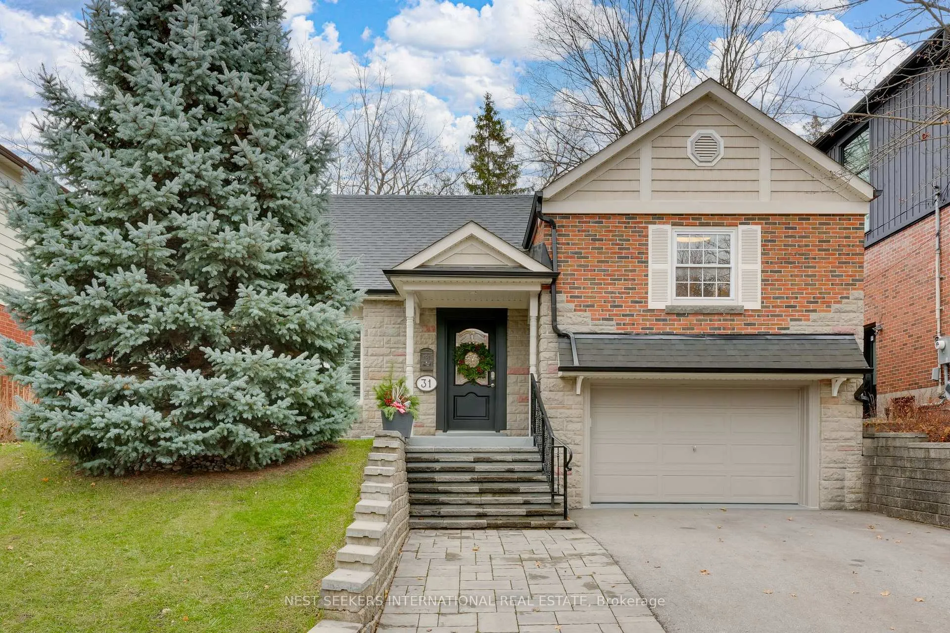 Photo 1 of 31 Mark Street, Aurora, Aurora Village — HOMEH