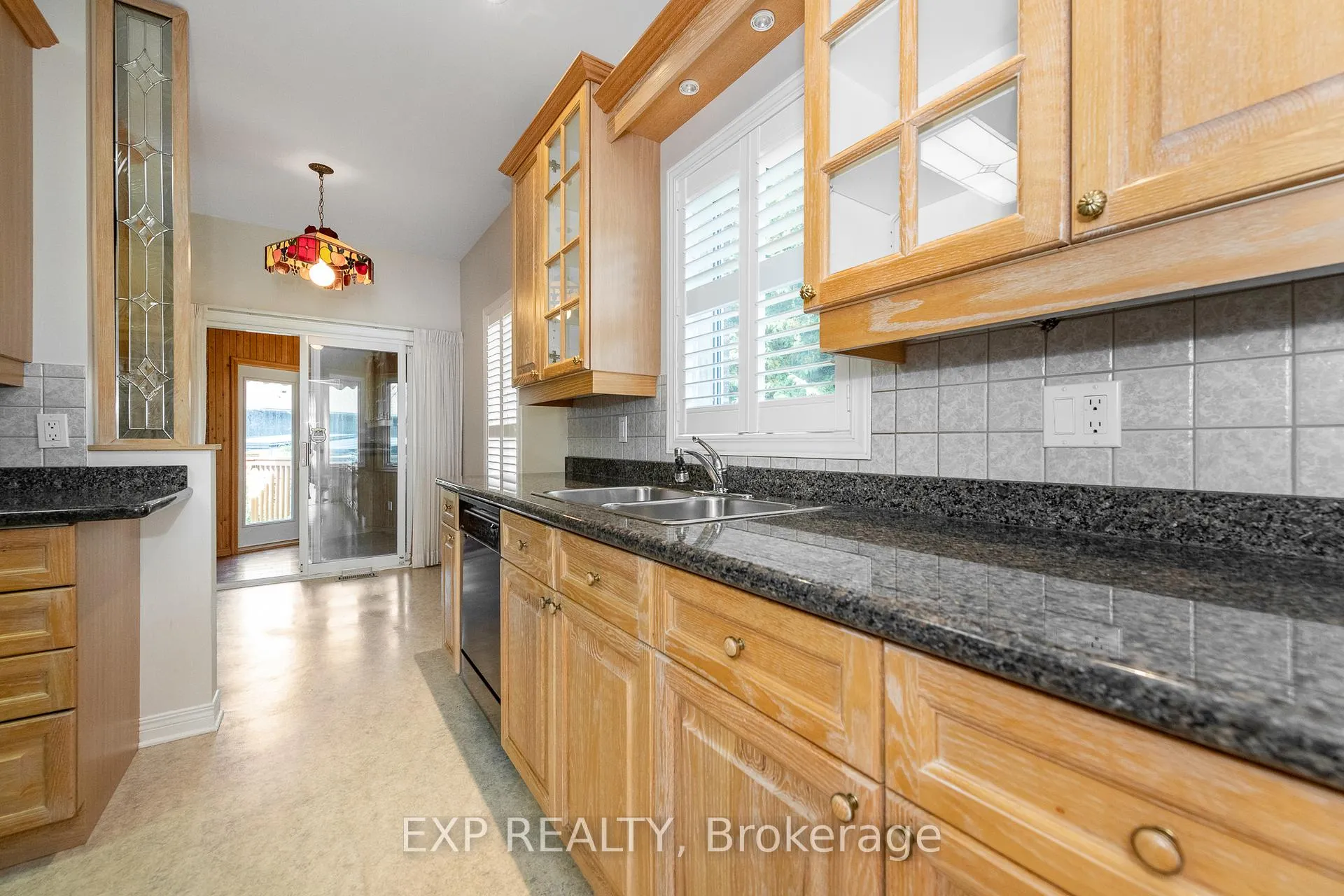 Photo 242 of 243 Marilyn Avenue, Ottawa, Mooneys Bay/Revelstoke — HOMEH