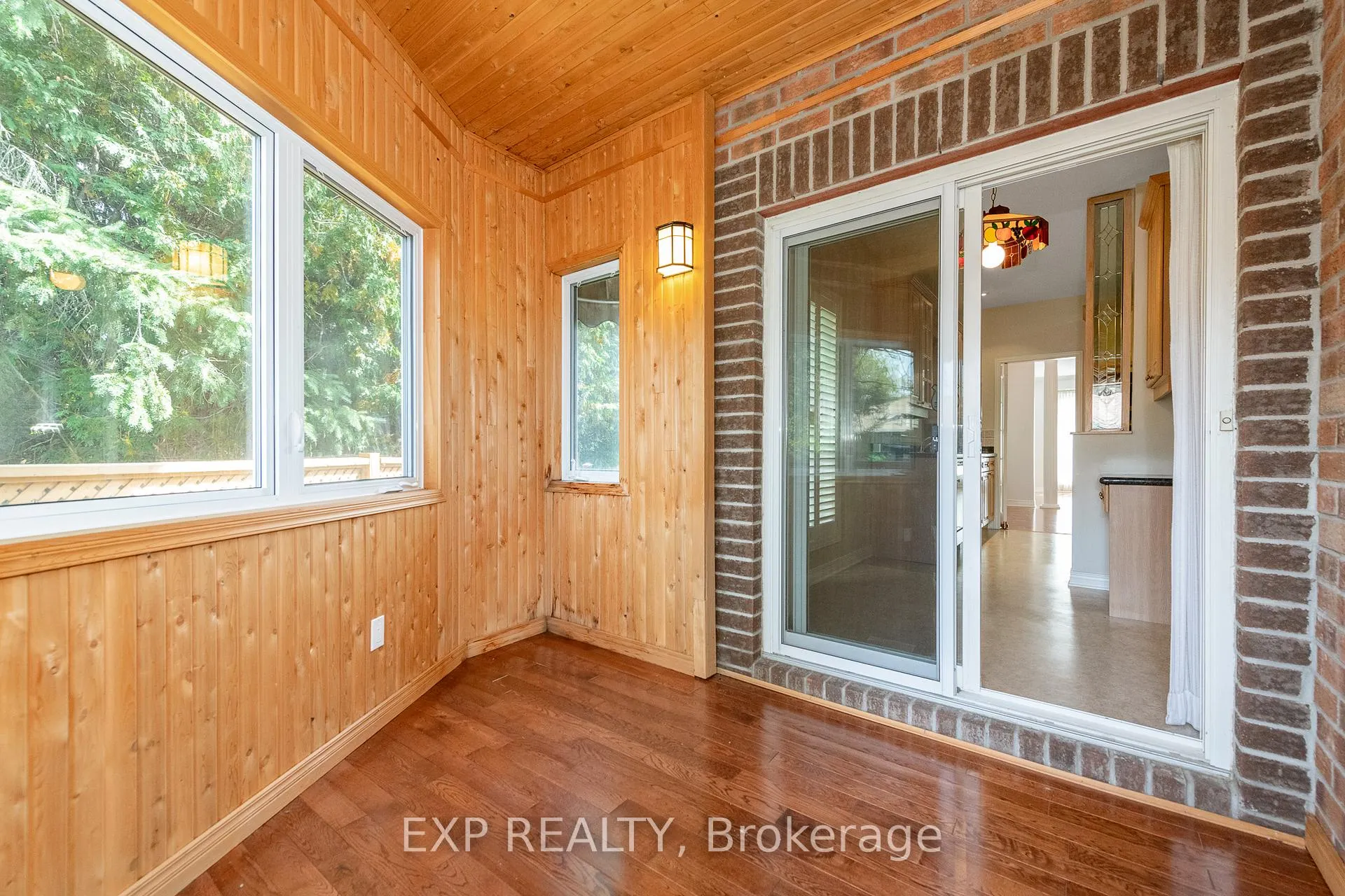 Photo 260 of 243 Marilyn Avenue, Ottawa, Mooneys Bay/Revelstoke — HOMEH
