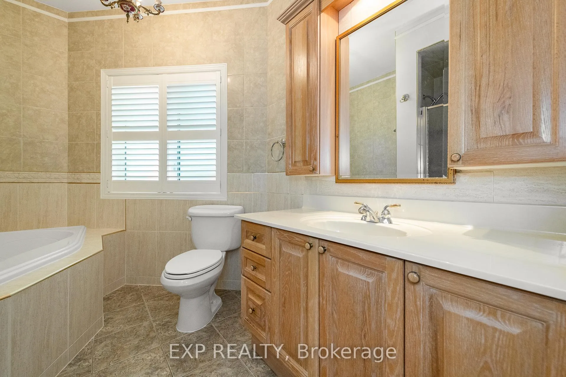Photo 423 of 243 Marilyn Avenue, Ottawa, Mooneys Bay/Revelstoke — HOMEH