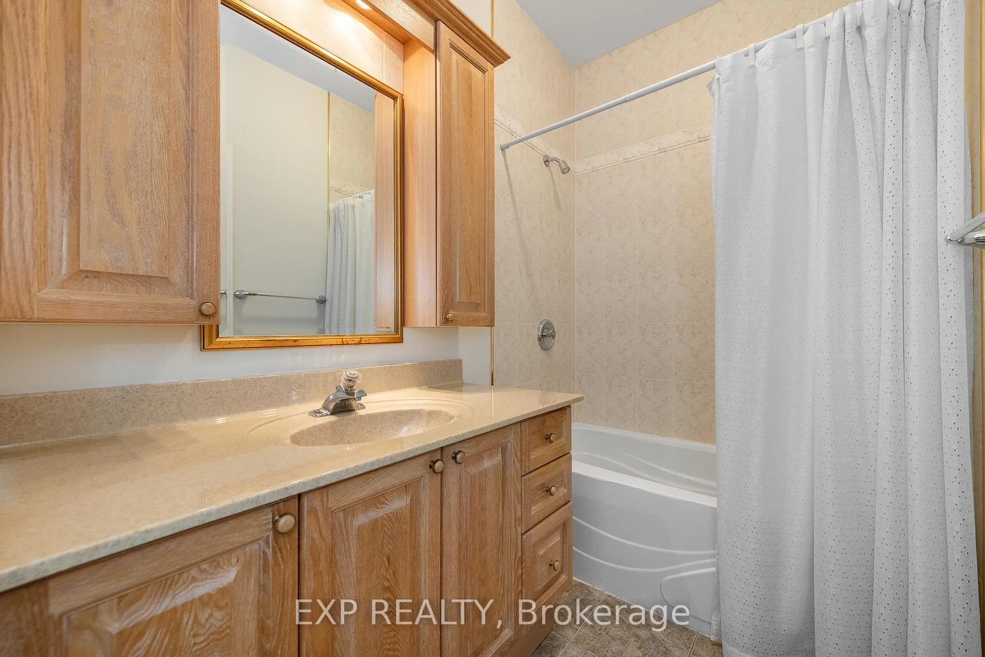 Photo 537 of 243 Marilyn Avenue, Ottawa, Mooneys Bay/Revelstoke — HOMEH