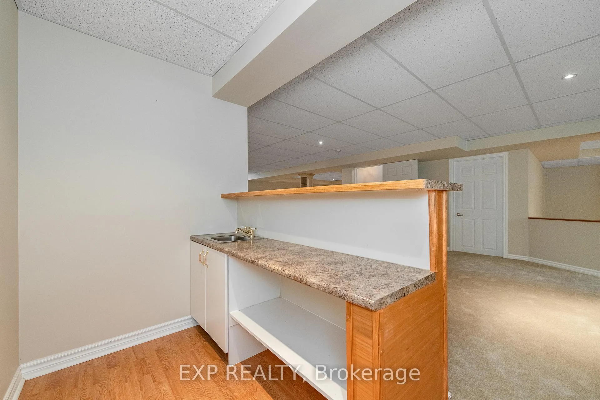 Photo 662 of 243 Marilyn Avenue, Ottawa, Mooneys Bay/Revelstoke — HOMEH