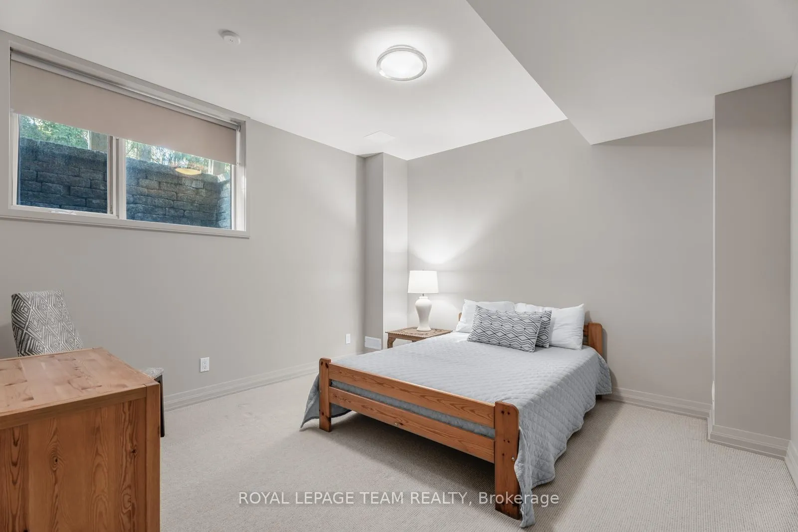 Photo 607 of 37 Rothwell Drive, Ottawa, Rothwell Heights — HOMEH