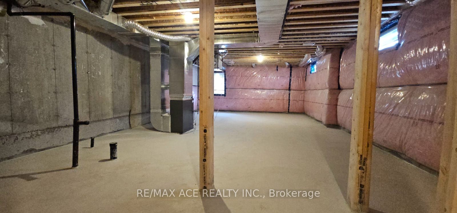 Photo 59 of 2102 Cayenne Street, Oshawa, Kedron — HOMEH