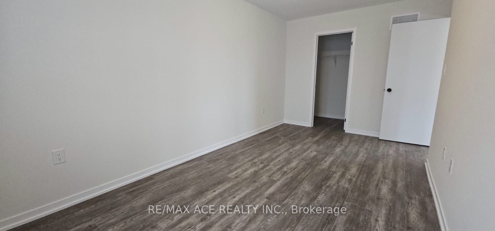 Photo 51 of 2102 Cayenne Street, Oshawa, Kedron — HOMEH