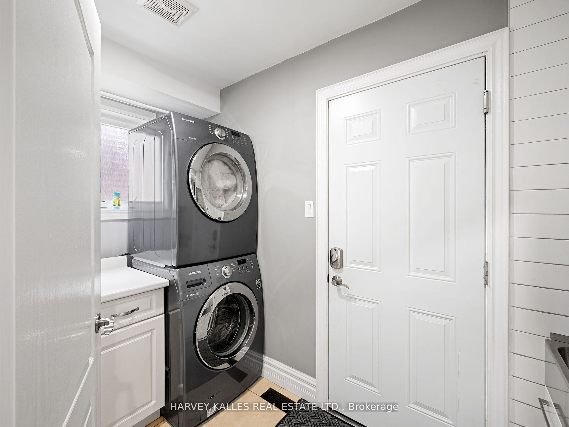 Photo 56 of 146 Veneto Drive, Vaughan, Vaughan Grove — HOMEH