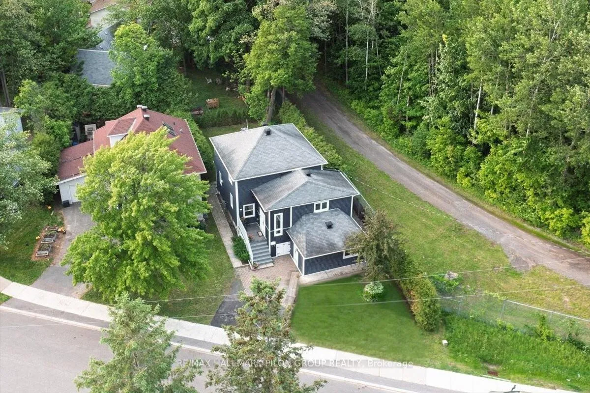 Front of 84 Eastpark Drive