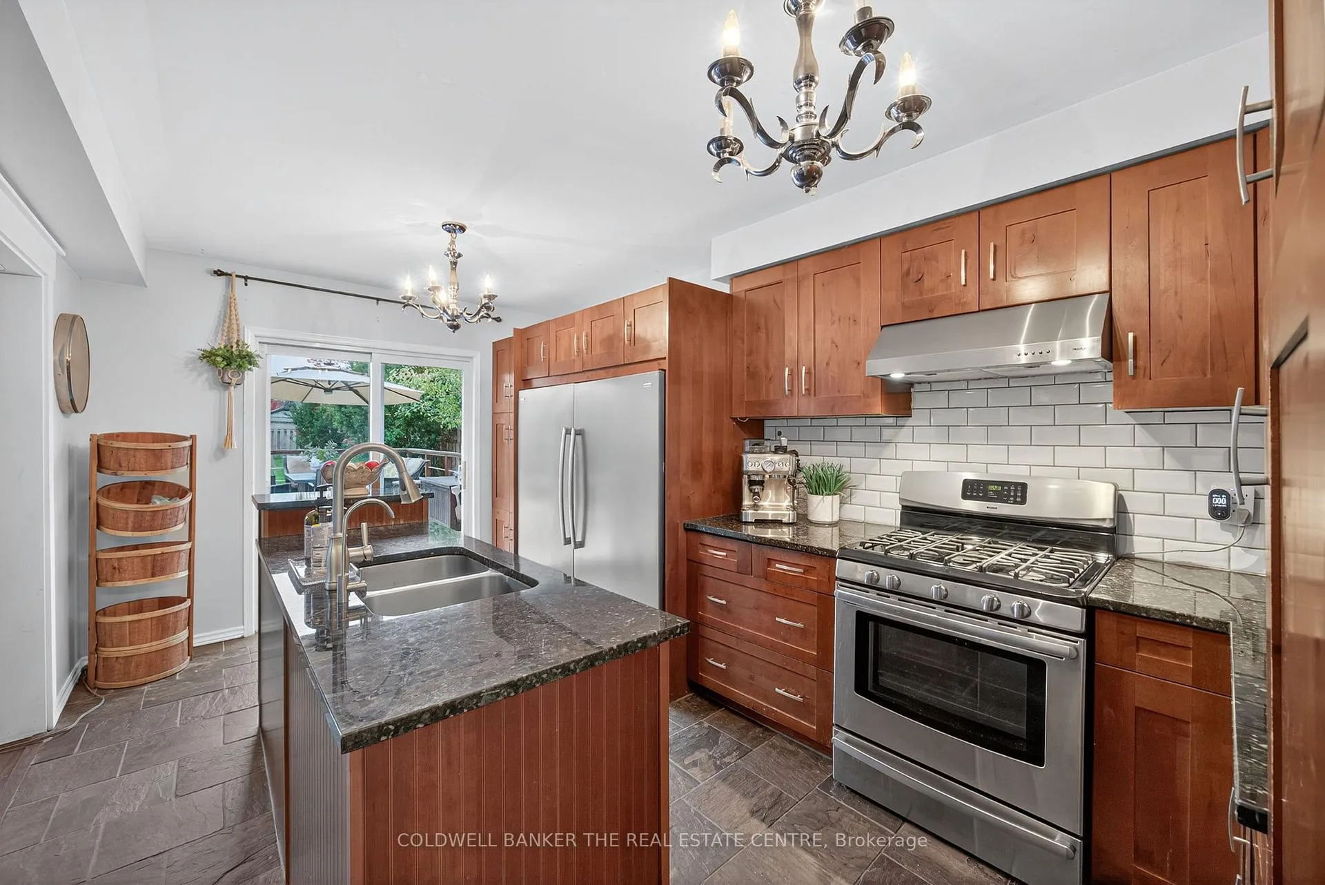 Photo 10 of 136 Violet Street, Barrie, Holly — HOMEH