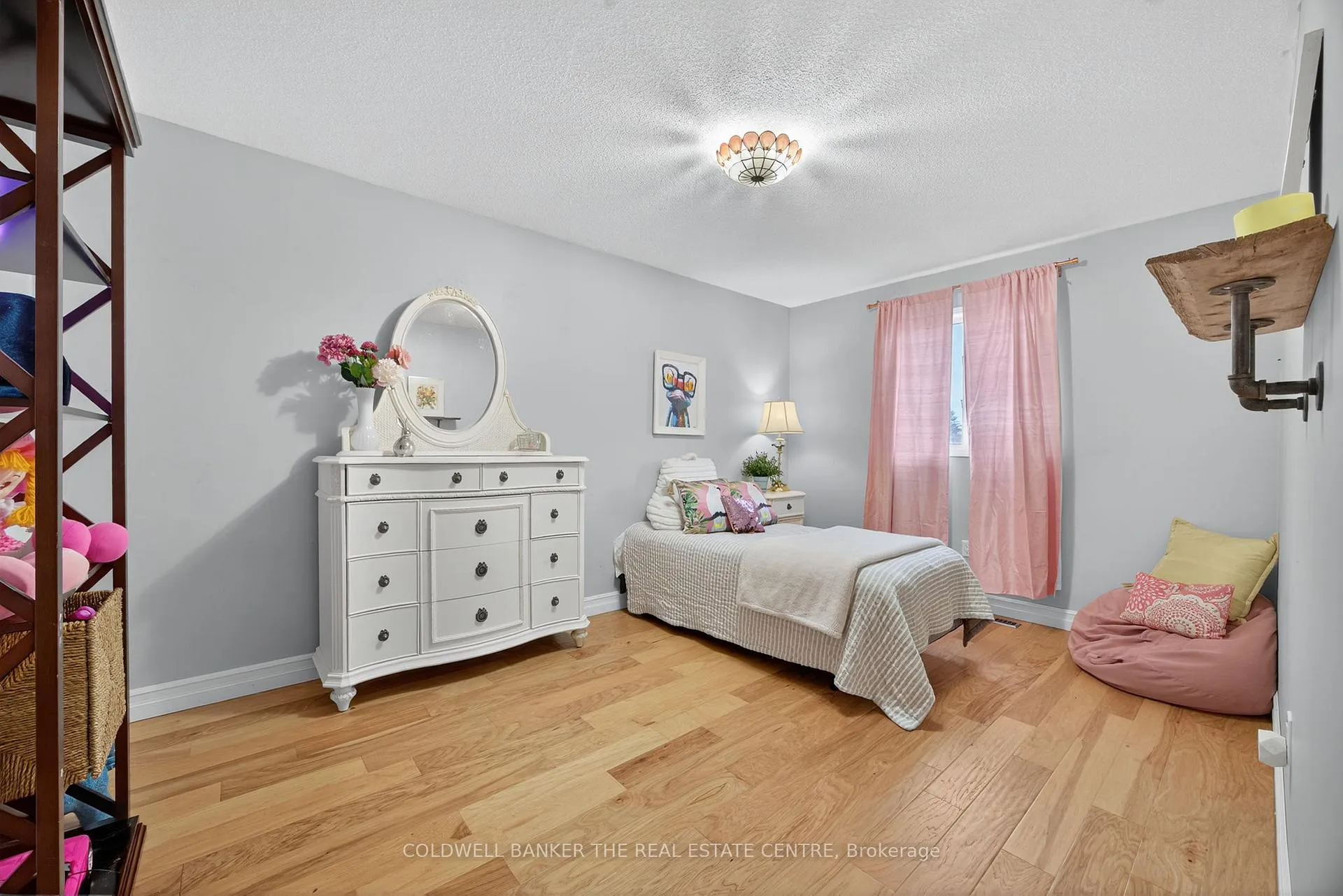 Photo 16 of 136 Violet Street, Barrie, Holly — HOMEH