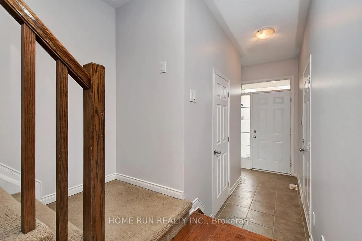 Photo 3 of 348 Freedom Private, Ottawa, Riverview Park — HOMEH