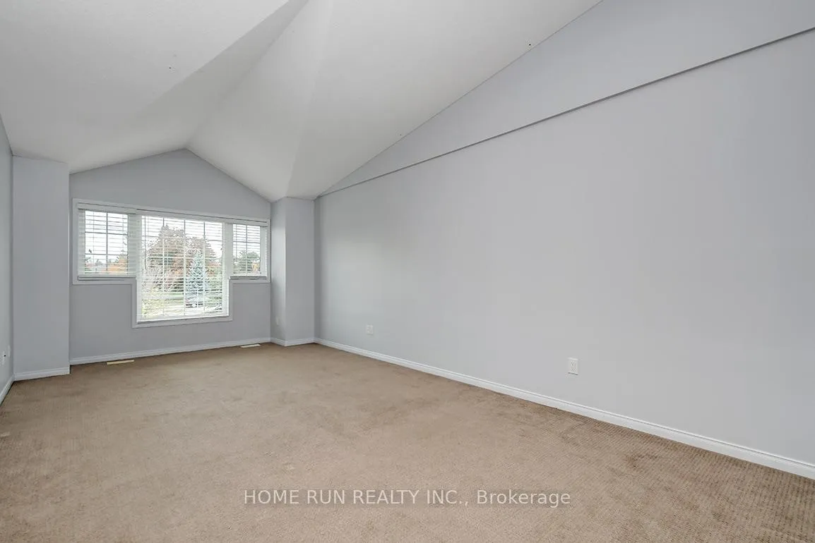 Photo 21 of 348 Freedom Private, Ottawa, Riverview Park — HOMEH