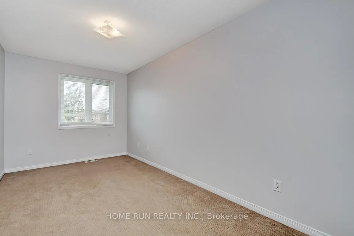 Photo 23 of 348 Freedom Private, Ottawa, Riverview Park — HOMEH