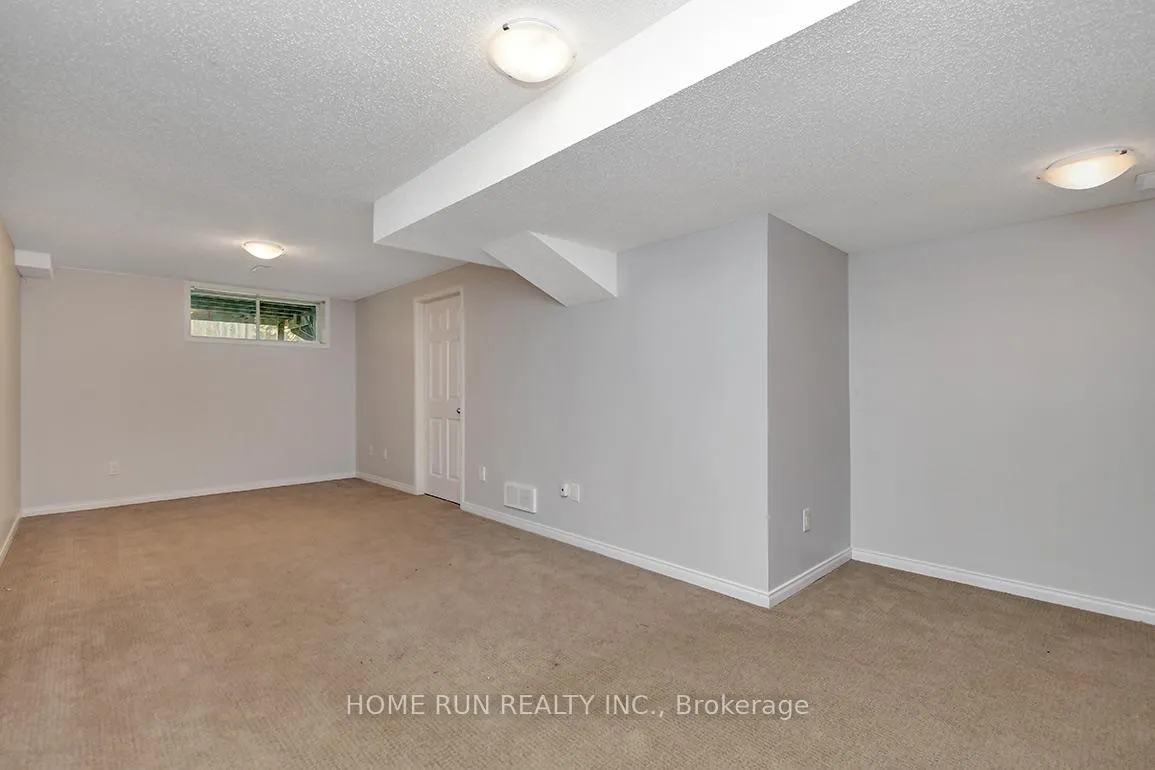 Photo 32 of 348 Freedom Private, Ottawa, Riverview Park — HOMEH