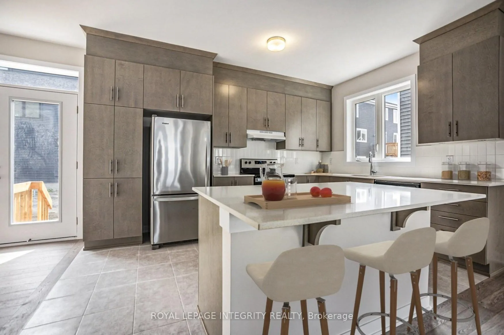 Photo 5 of 436 Epoch Street, Ottawa, Barrhaven - Half Moon Bay — HOMEH