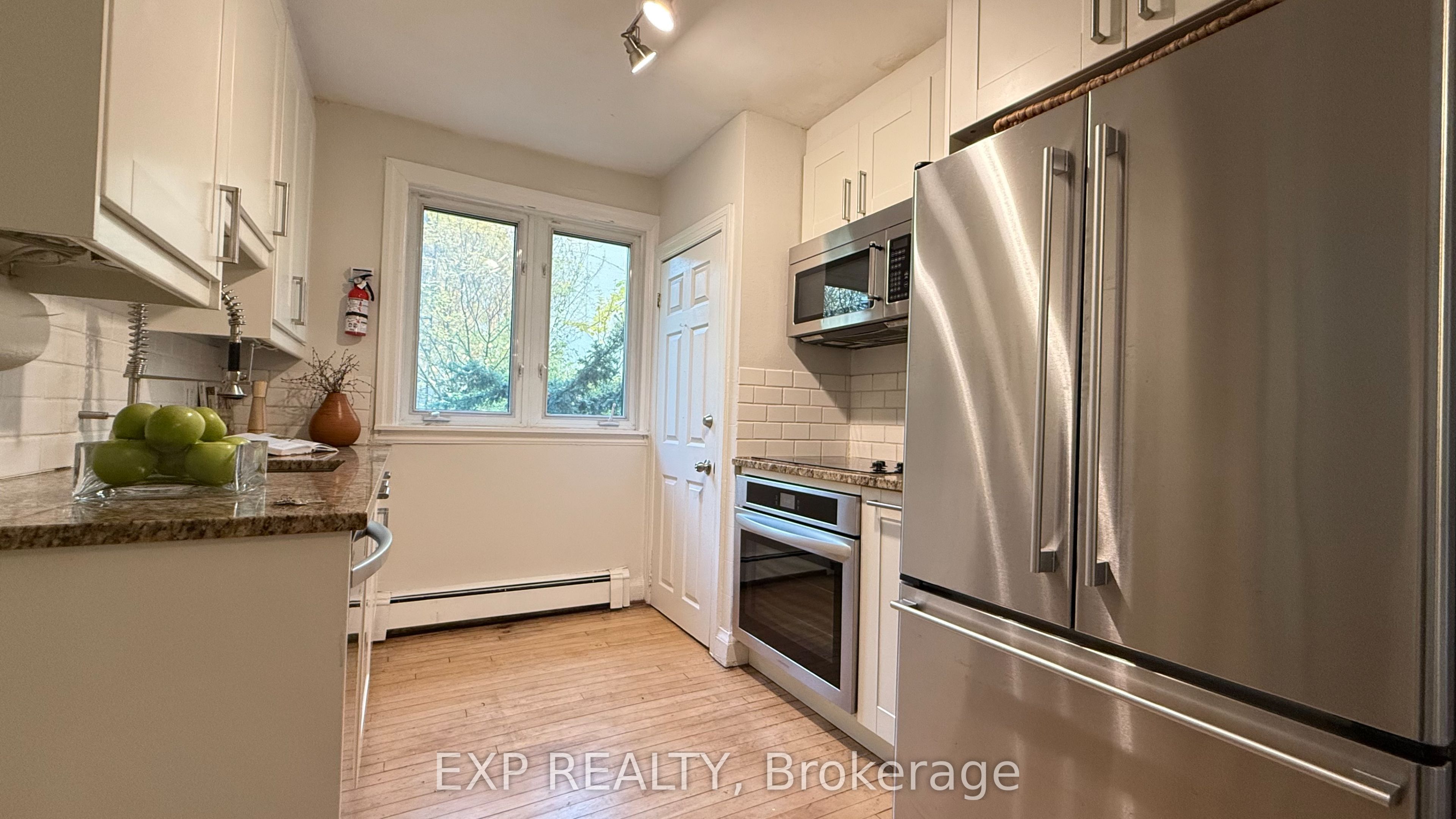 Photo 36 of 215 Sutherland Drive, Toronto, Leaside — HOMEH