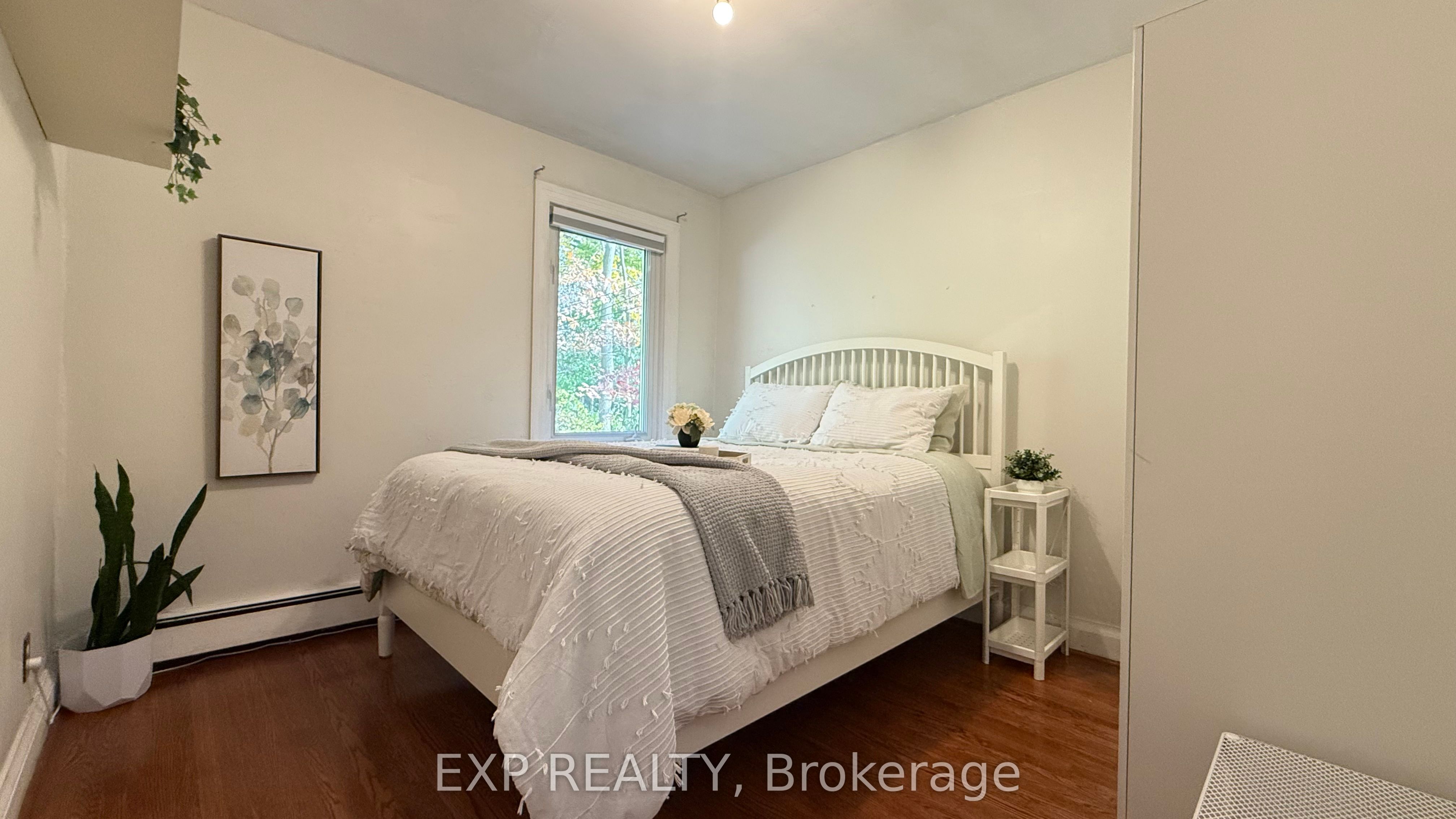 Photo 40 of 215 Sutherland Drive, Toronto, Leaside — HOMEH