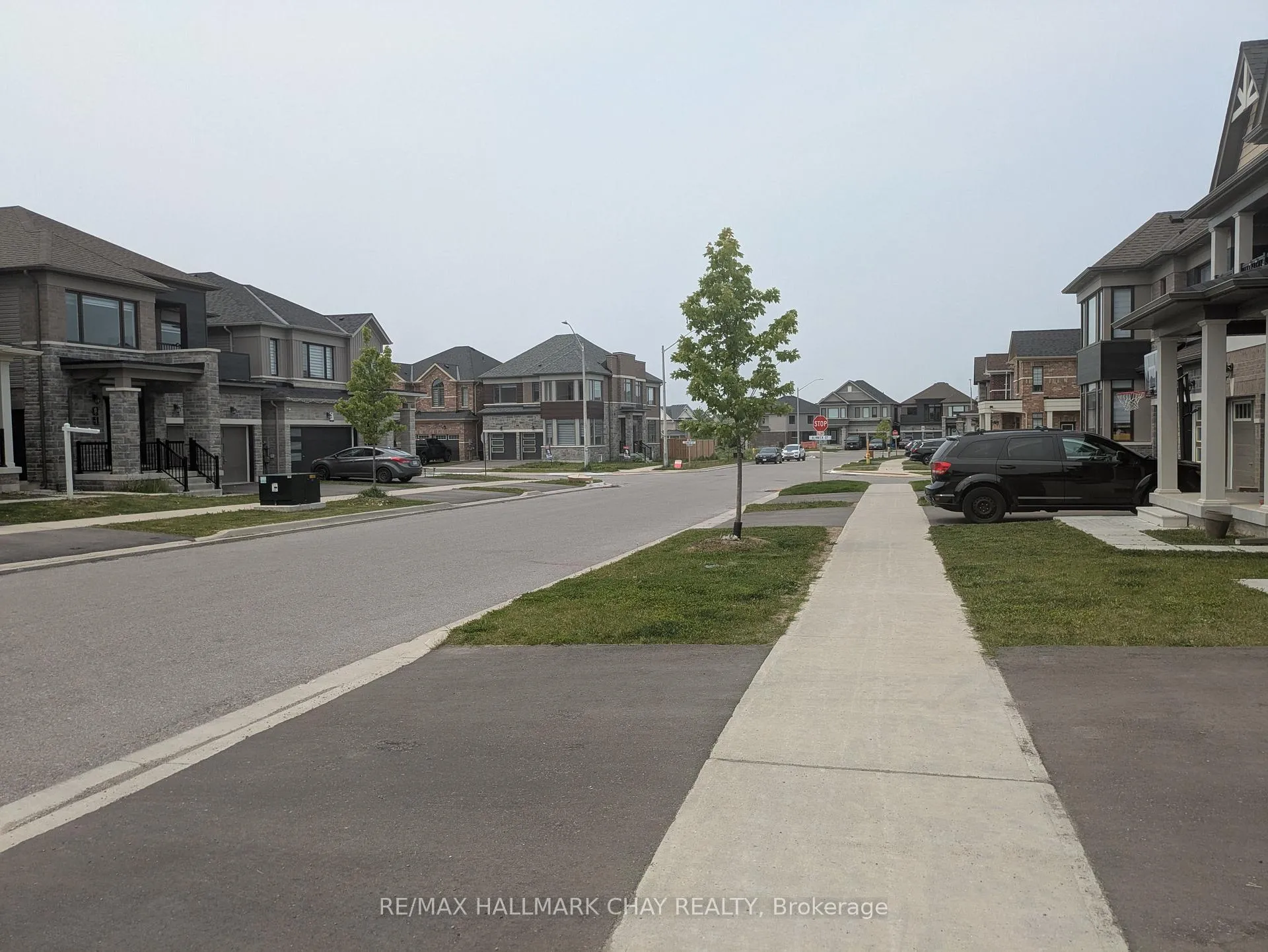 Photo 14 of 18 Valleybrook Road, Barrie, Rural Barrie Southeast — HOMEH