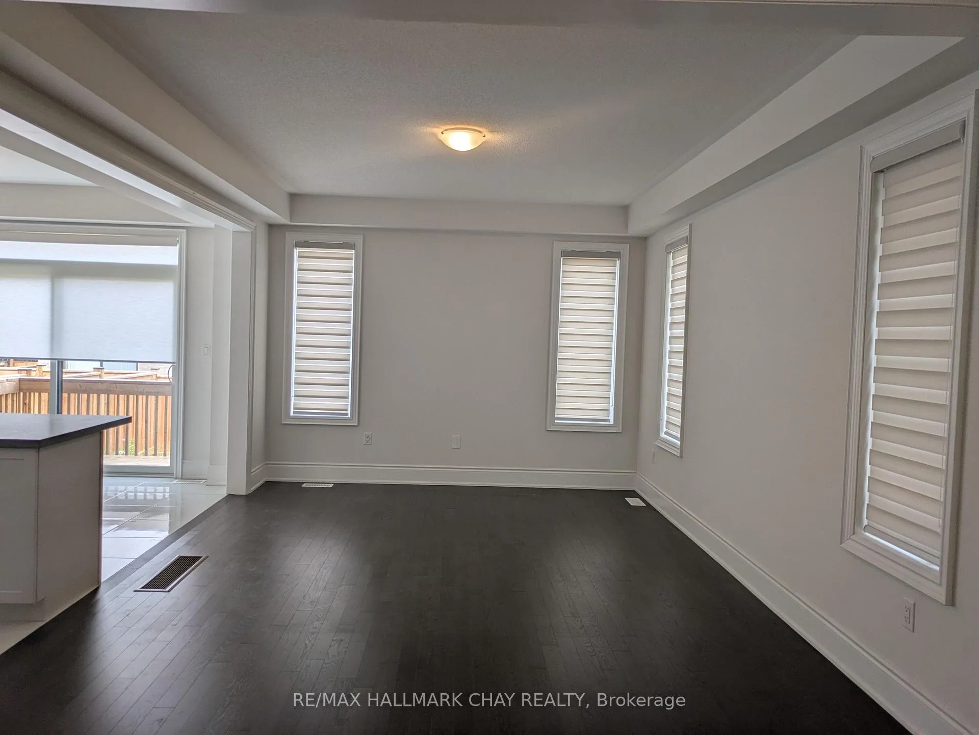 Photo 17 of 18 Valleybrook Road, Barrie, Rural Barrie Southeast — HOMEH
