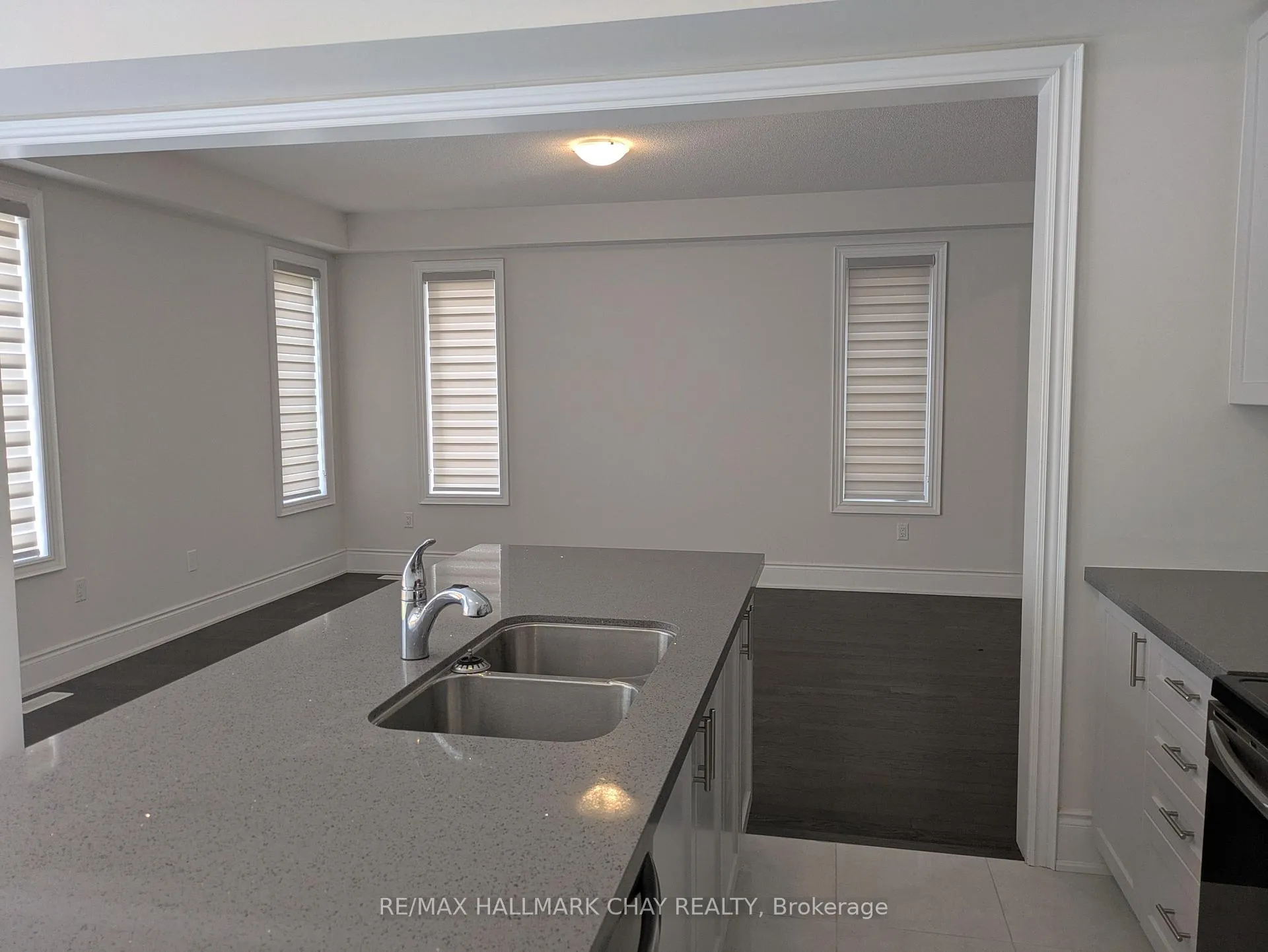 Photo 22 of 18 Valleybrook Road, Barrie, Rural Barrie Southeast — HOMEH
