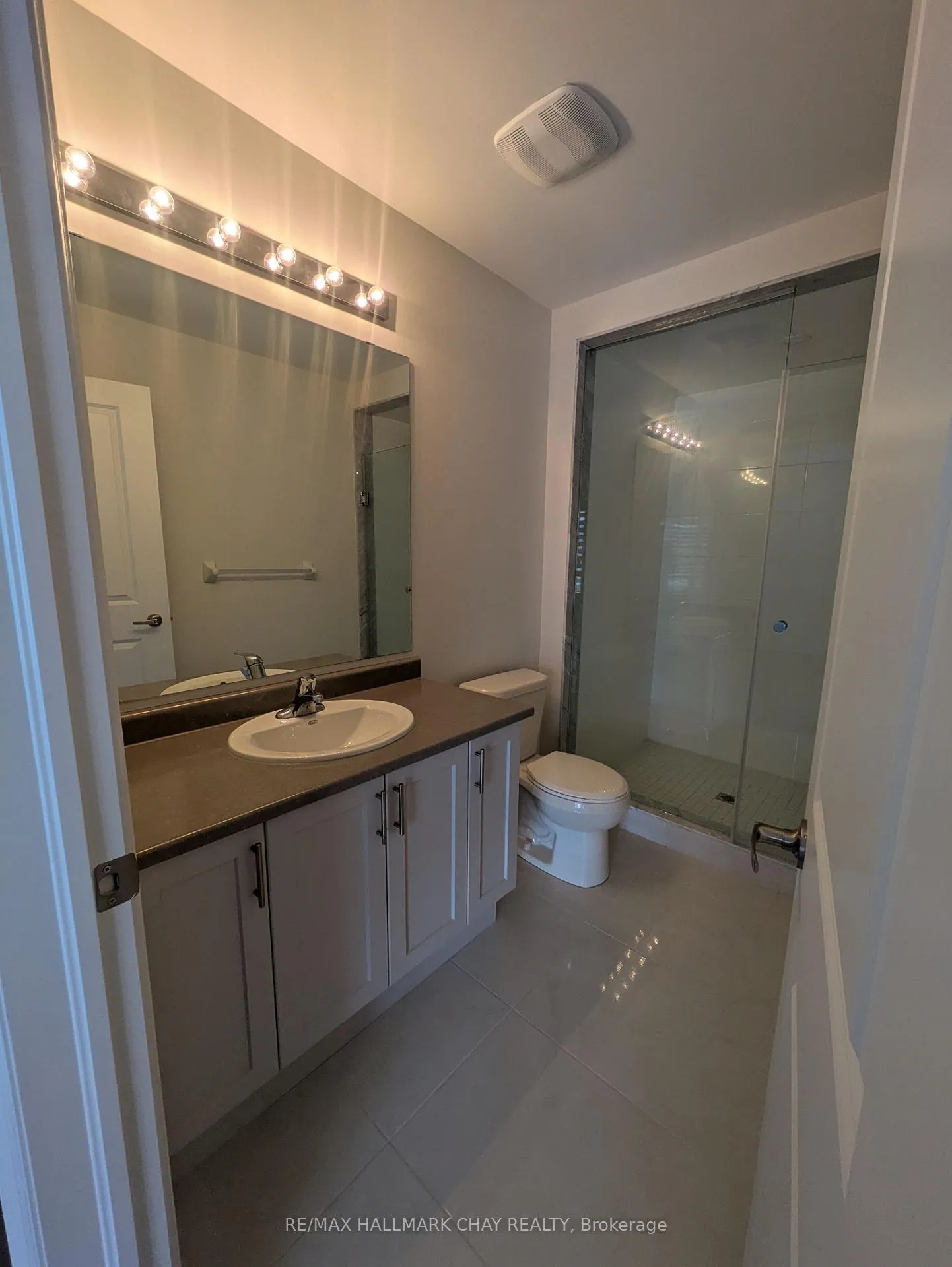 Photo 28 of 18 Valleybrook Road, Barrie, Rural Barrie Southeast — HOMEH